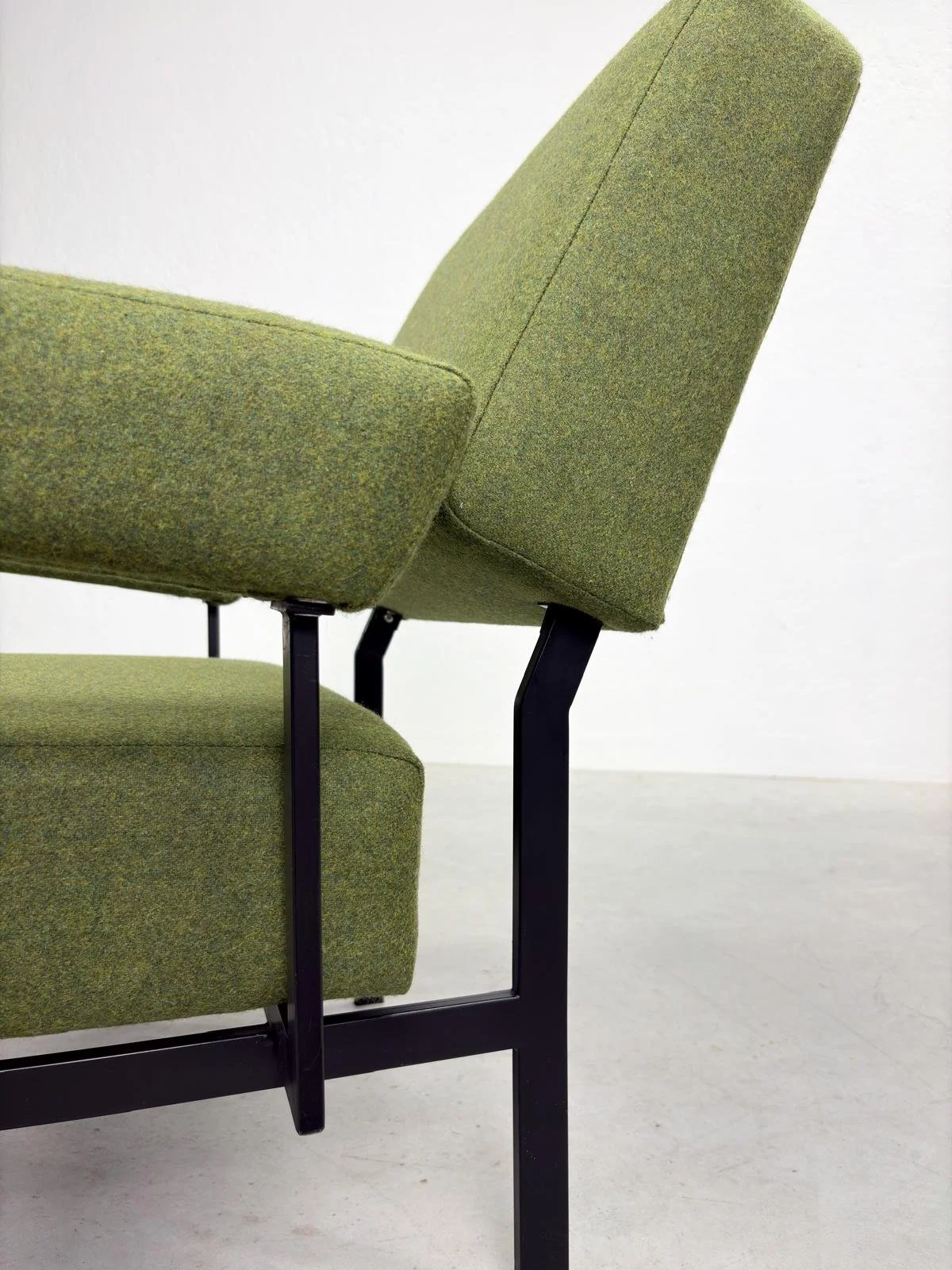 'FM07' Fauteuil van Cees Braakman voor Pastoe (10).jpeg