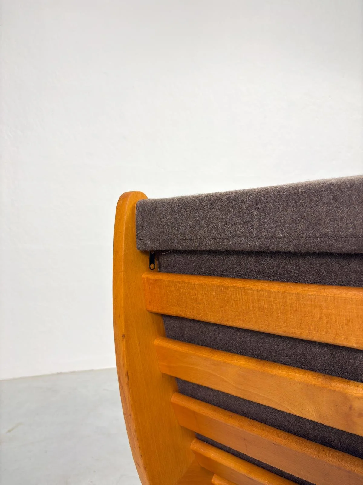 Verner Panton 'Relaxer' Rocking Chair voor Rosenthal (10).jpeg