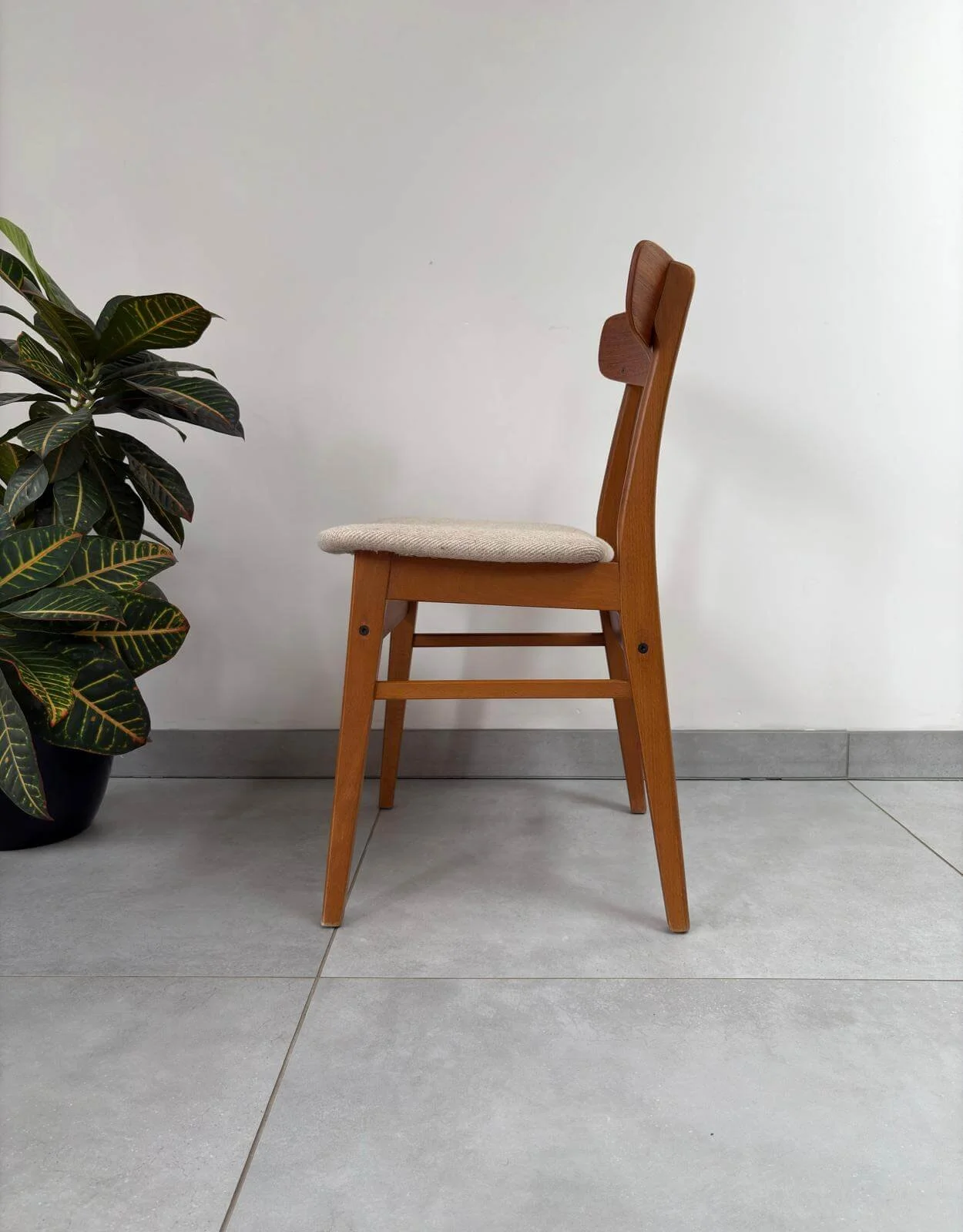 Vintage Scandinavische Eetkamerstoelen Farstrup (7).jpg