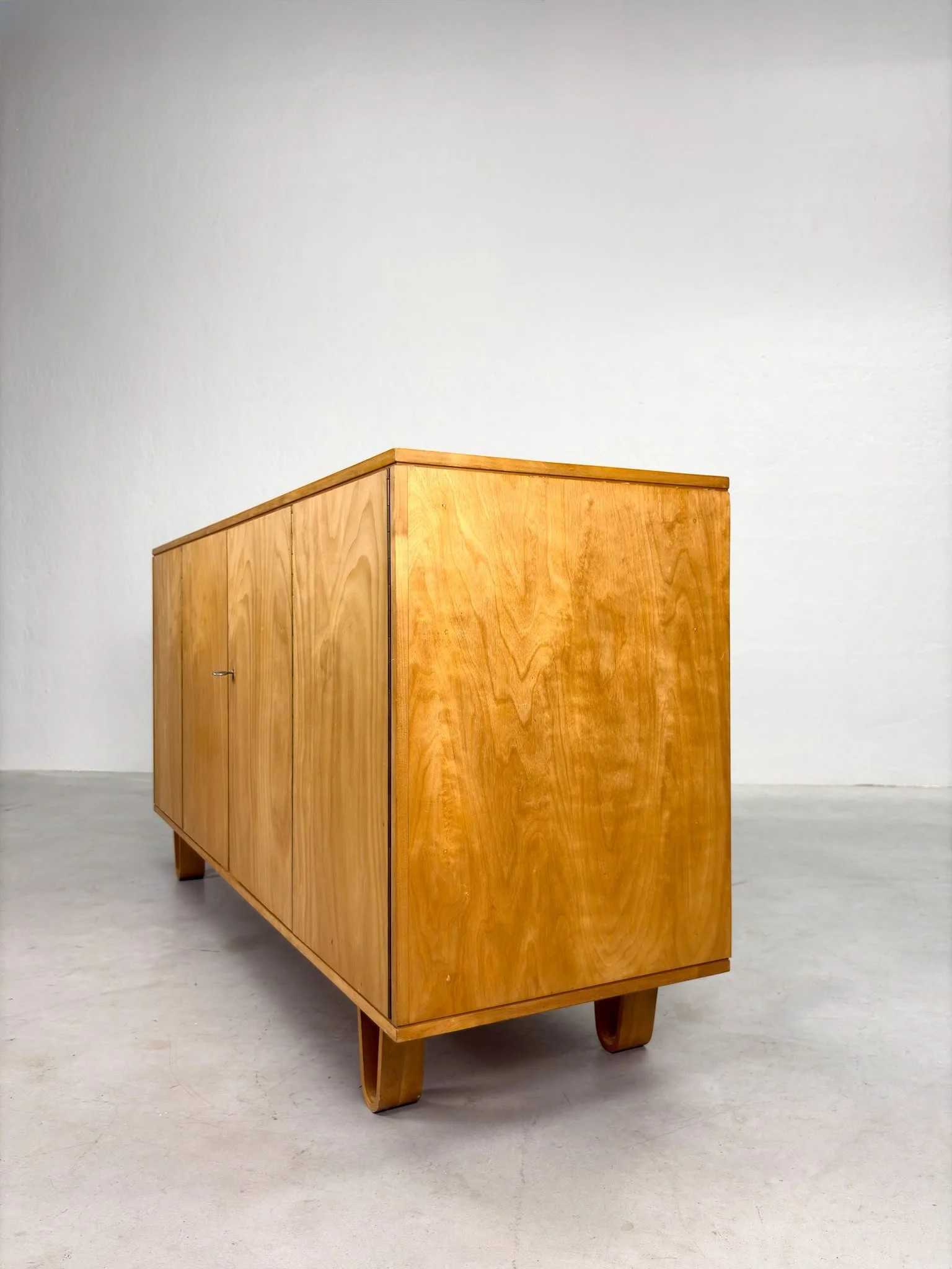 'DB02' Dressoir van Cees Braakman voor Pastoe (3).jpeg