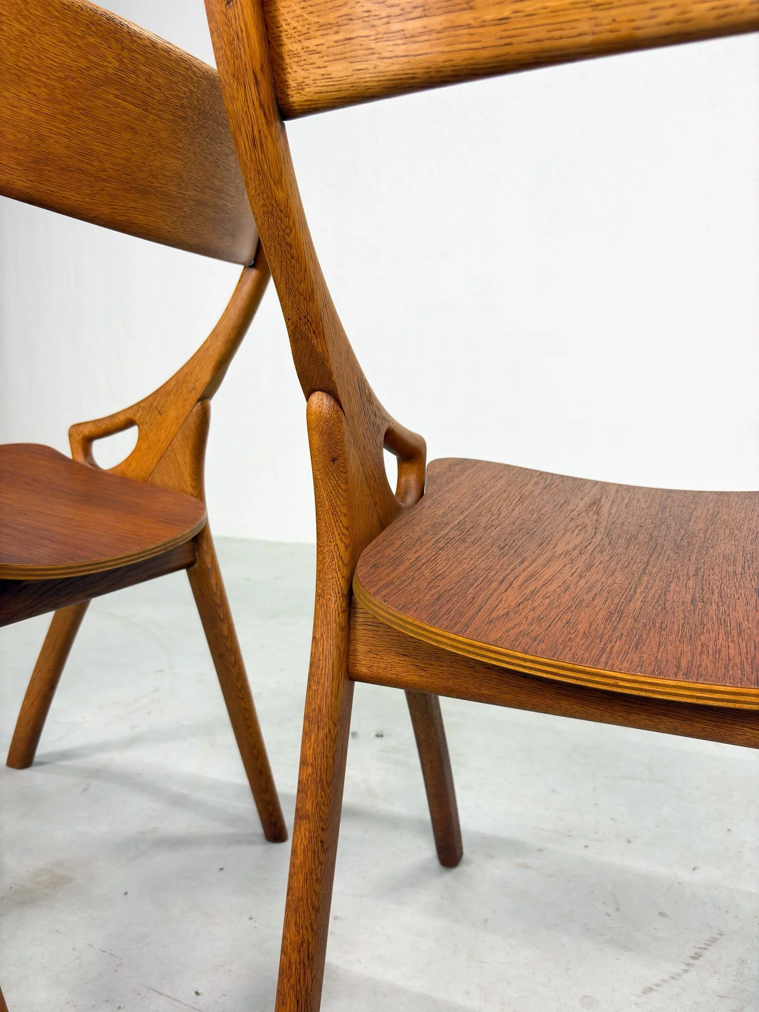 Set Eiken Eetkamerstoelen van Arne Hovmand Olsen (7).jpeg