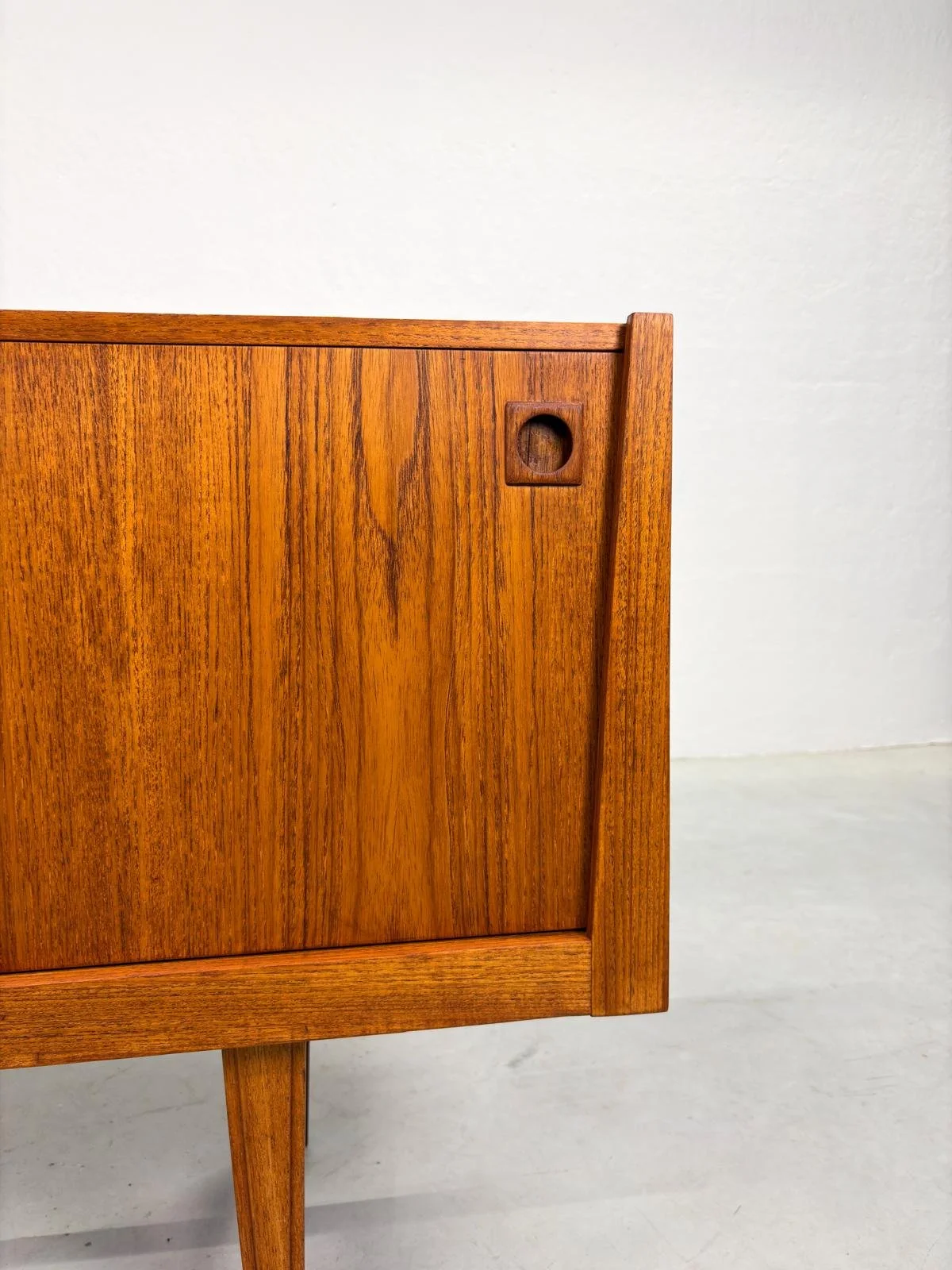Mid-century Sideboard van Mahjongg Vlaardingen (12).jpeg
