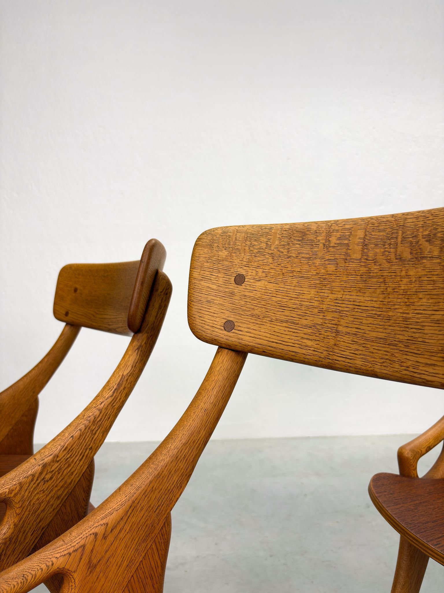 Set Eiken Eetkamerstoelen van Arne Hovmand Olsen (1).jpeg