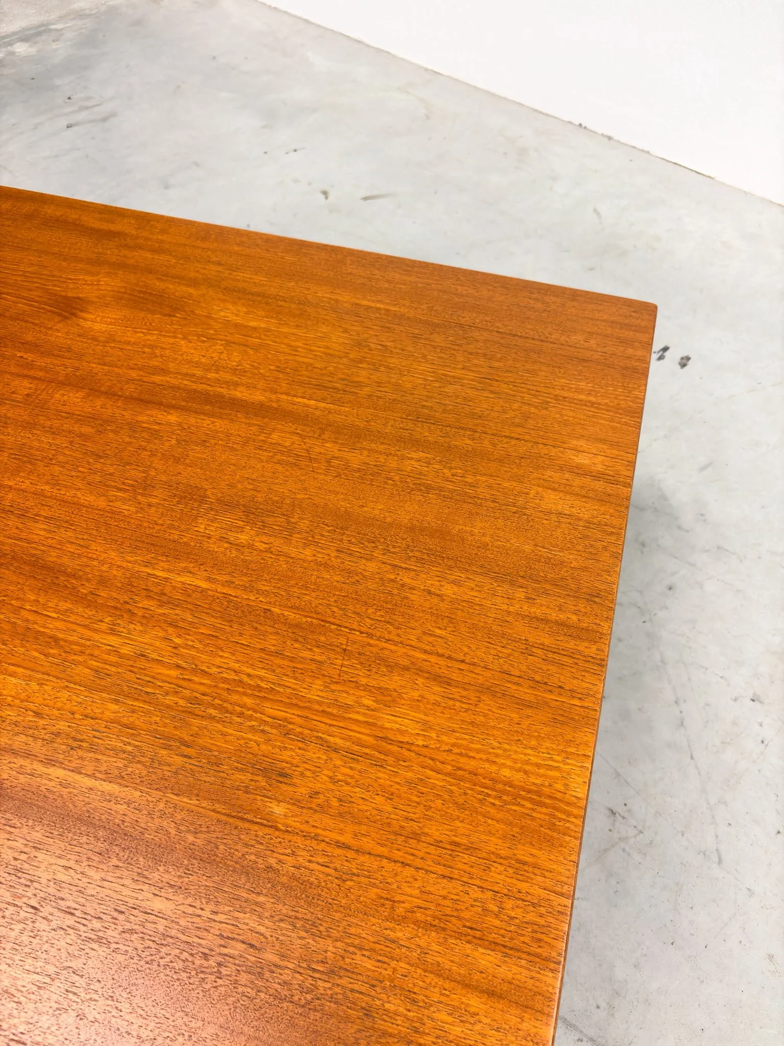 Model '1845' Salontafel van Kho Liang Ie voor Artifort (9).jpeg