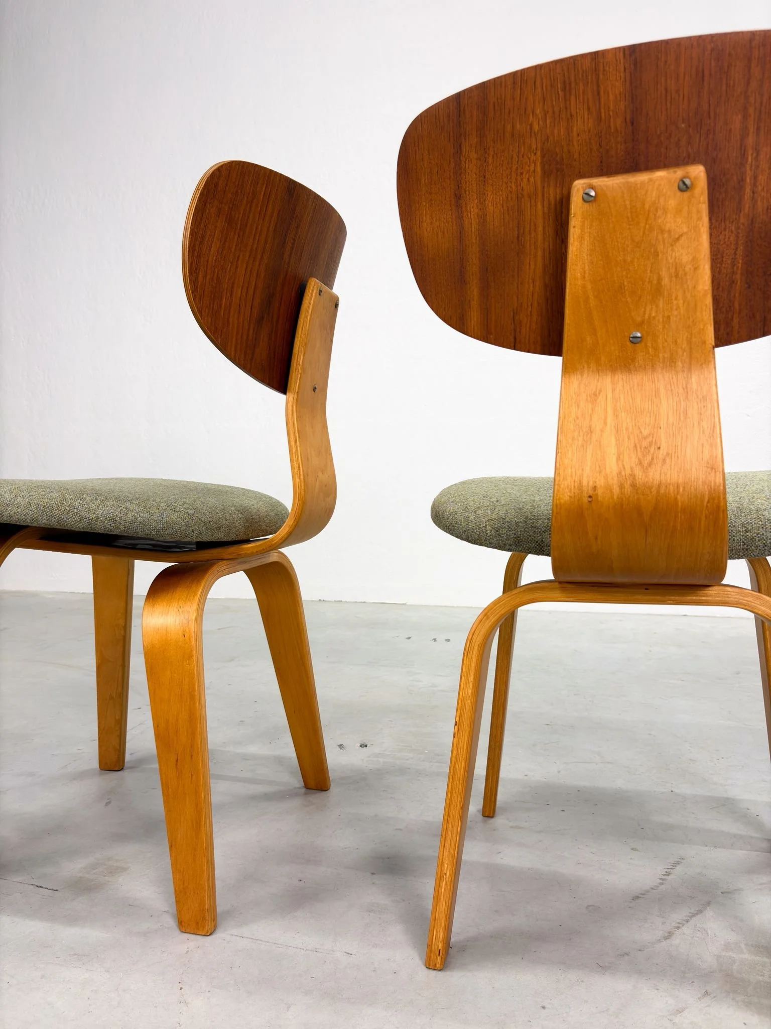 Set 'SB02' Eetkamerstoelen van Cees Braakman voor Pastoe (15).jpeg