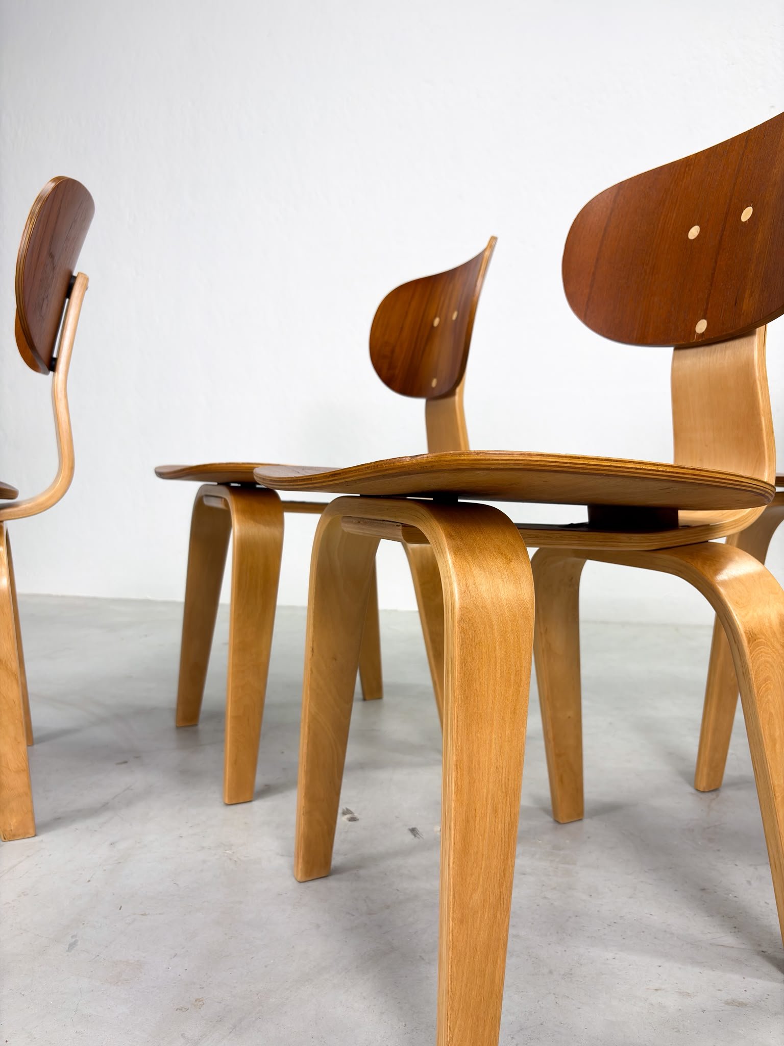 Set 'SB16' Eetkamerstoelen van Cees Braakman voor Pastoe (19).jpeg