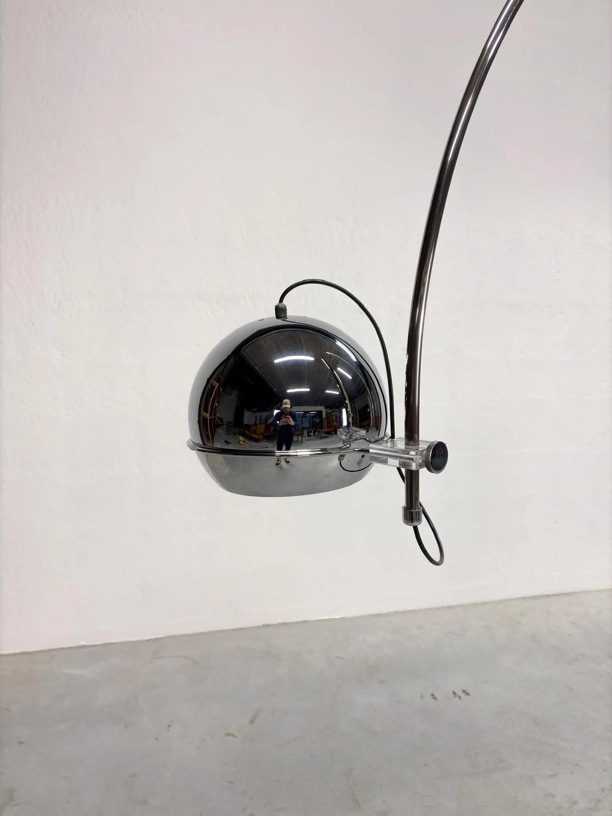 XXL Arc Vloerlamp in Chroom van Gepo Amsterdam (12).jpeg