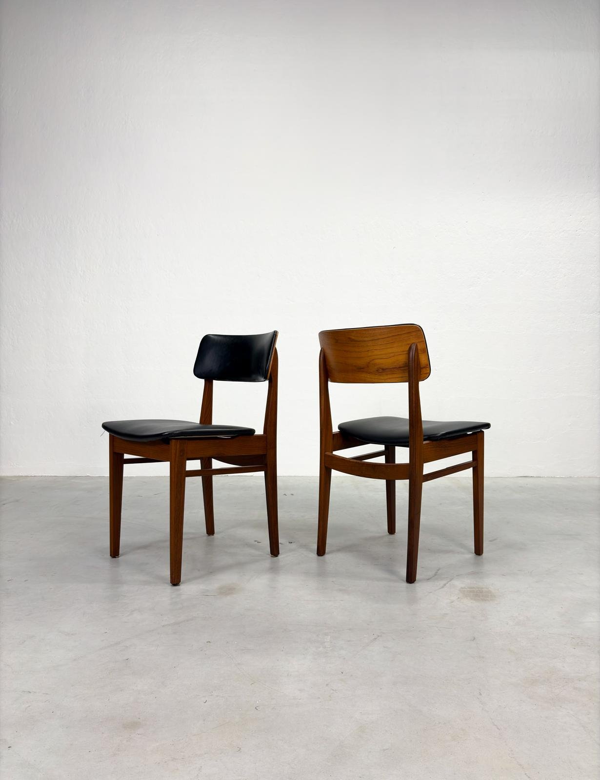 Set Eetkamerstoelen van Mahjongg Vlaardingen