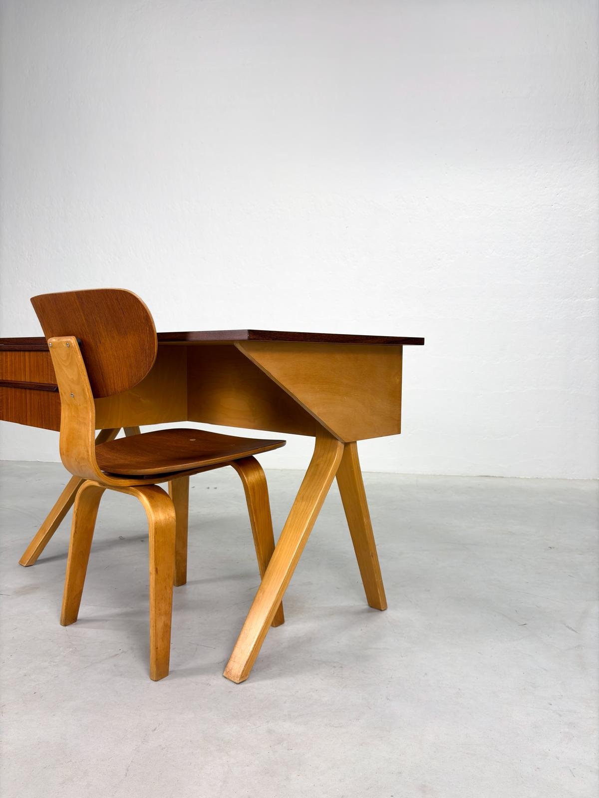 Pastoe 'EB32' Berkenserie Bureau van Cees Braakman (19).jpeg