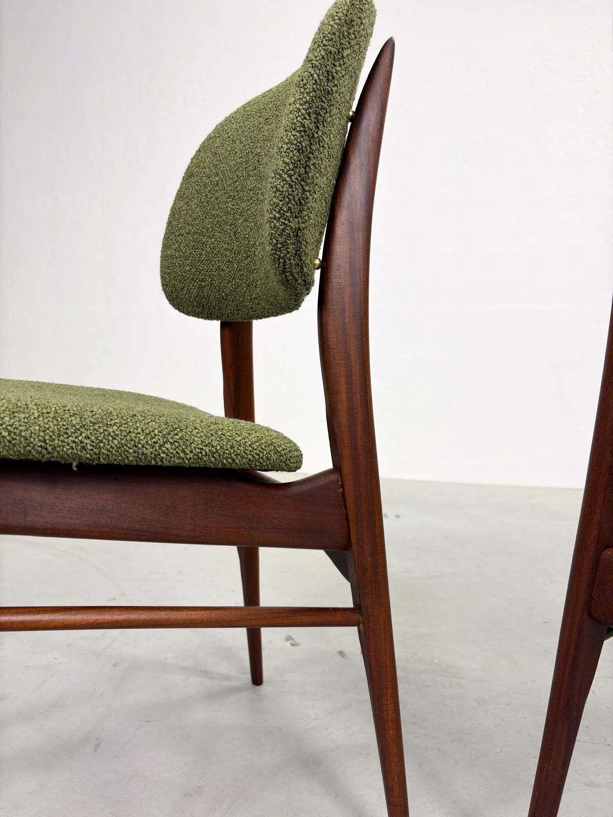 Set 'Milaan' Eetkamerstoelen van Louis van Teeffelen (10).jpeg