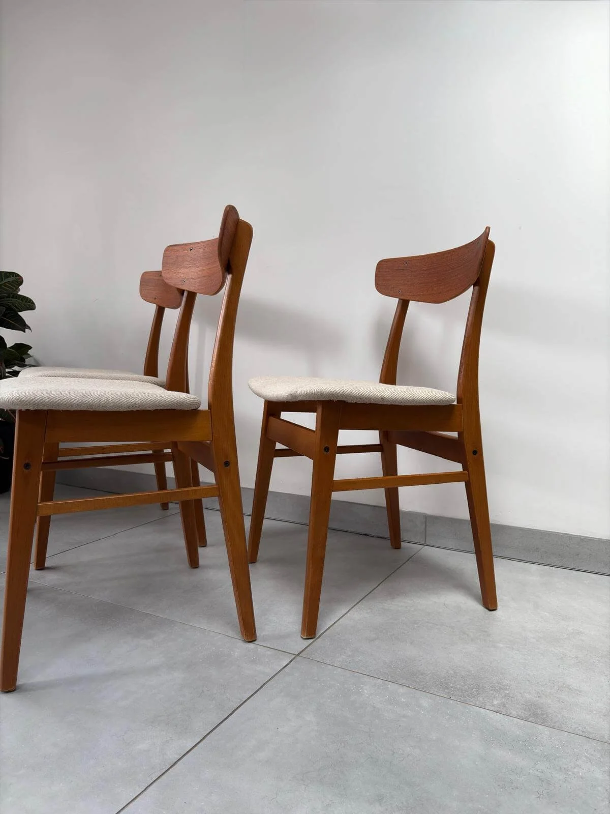Vintage Scandinavische Eetkamerstoelen Farstrup (4).jpg