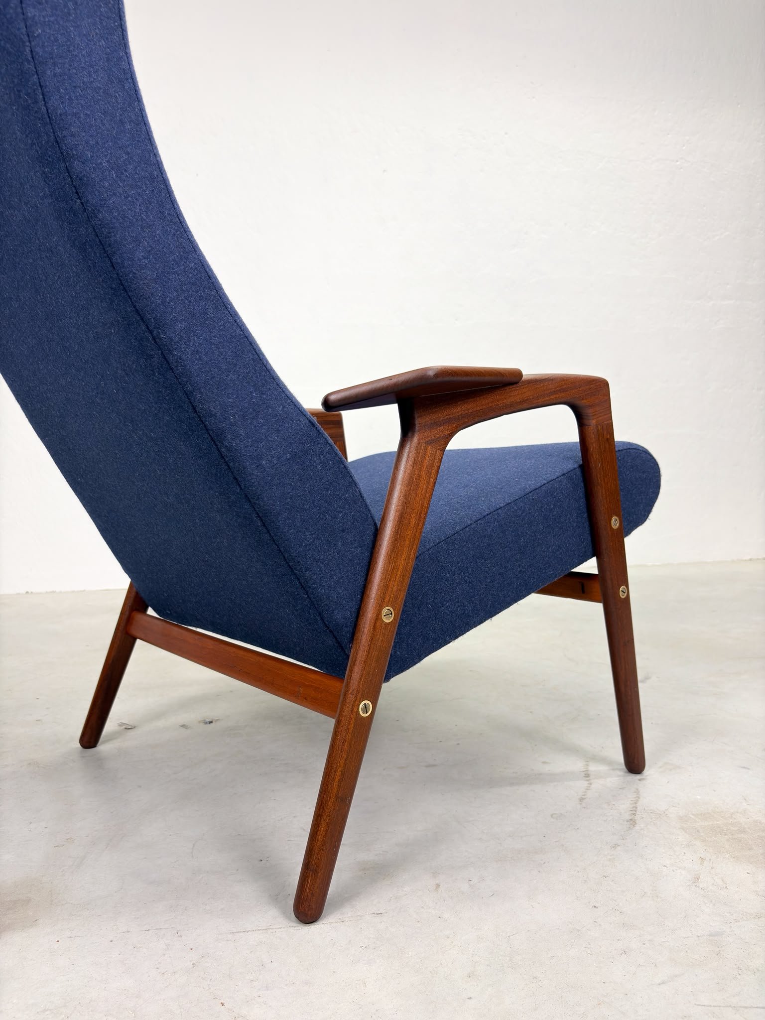 Pastoe 'Ruster' Fauteuil van Yngve Ekström (11).jpeg