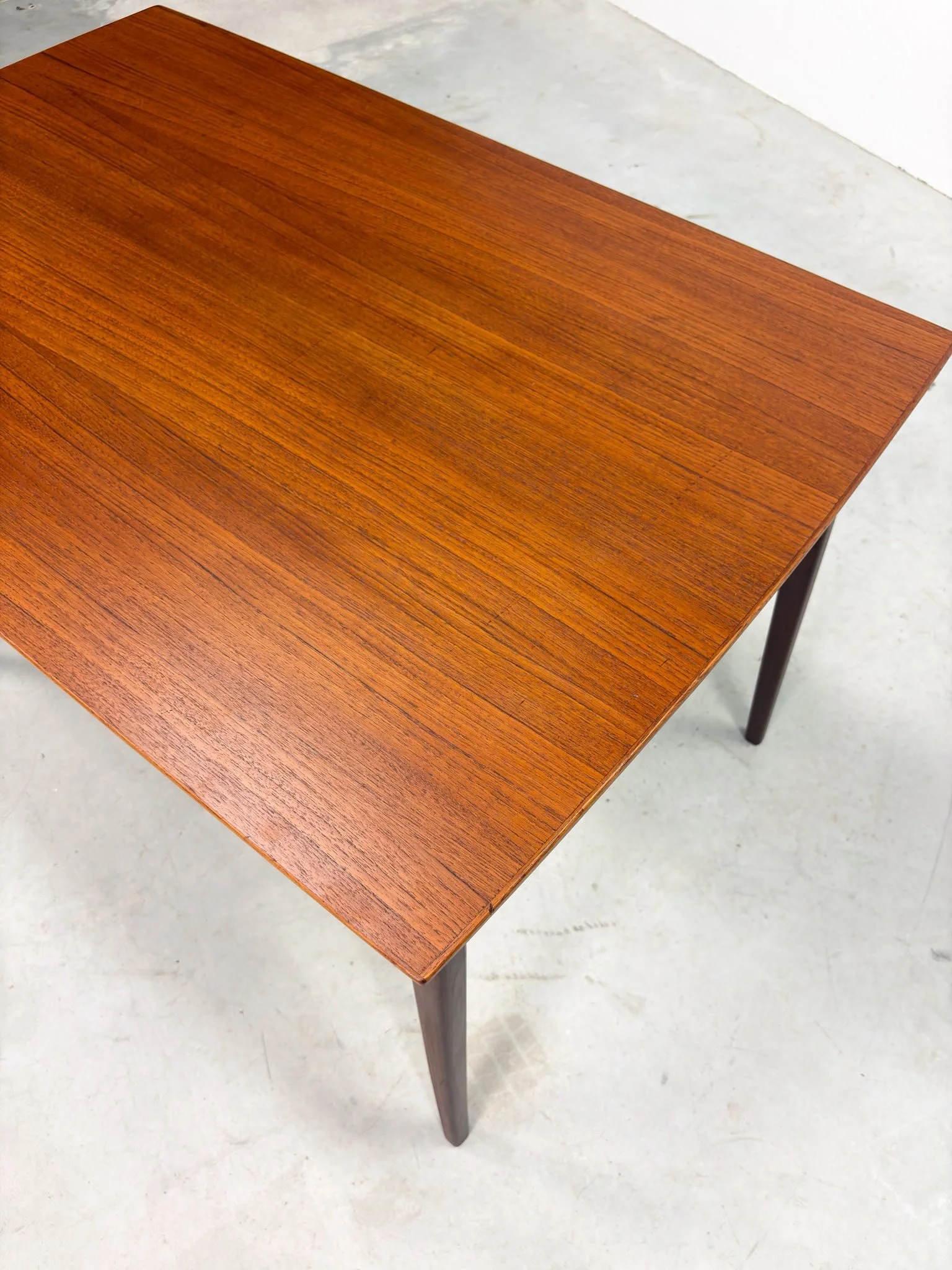 Uitschuifbare Mid-century Eettafel van AwA (12).jpeg