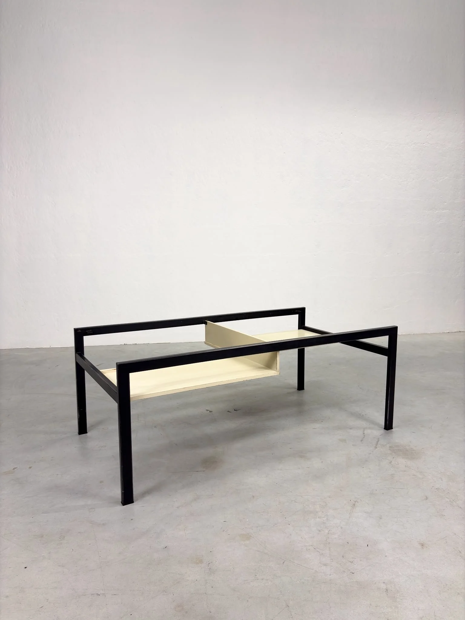 'TU04' Salontafel van Cees Braakman voor Pastoe (23).jpeg