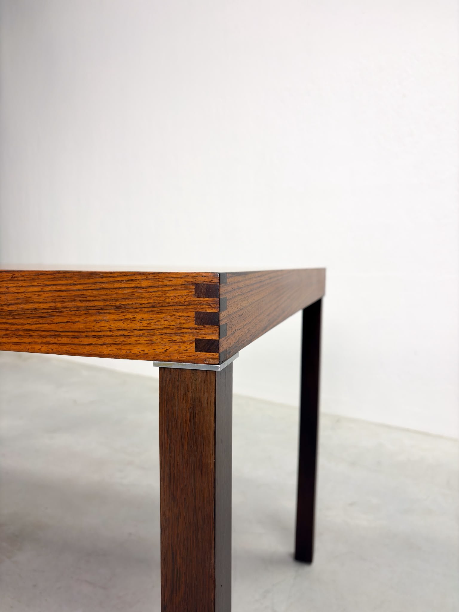 Uitschuifbare Eettafel van Inger Klingenberg voor Fristho (18).jpeg
