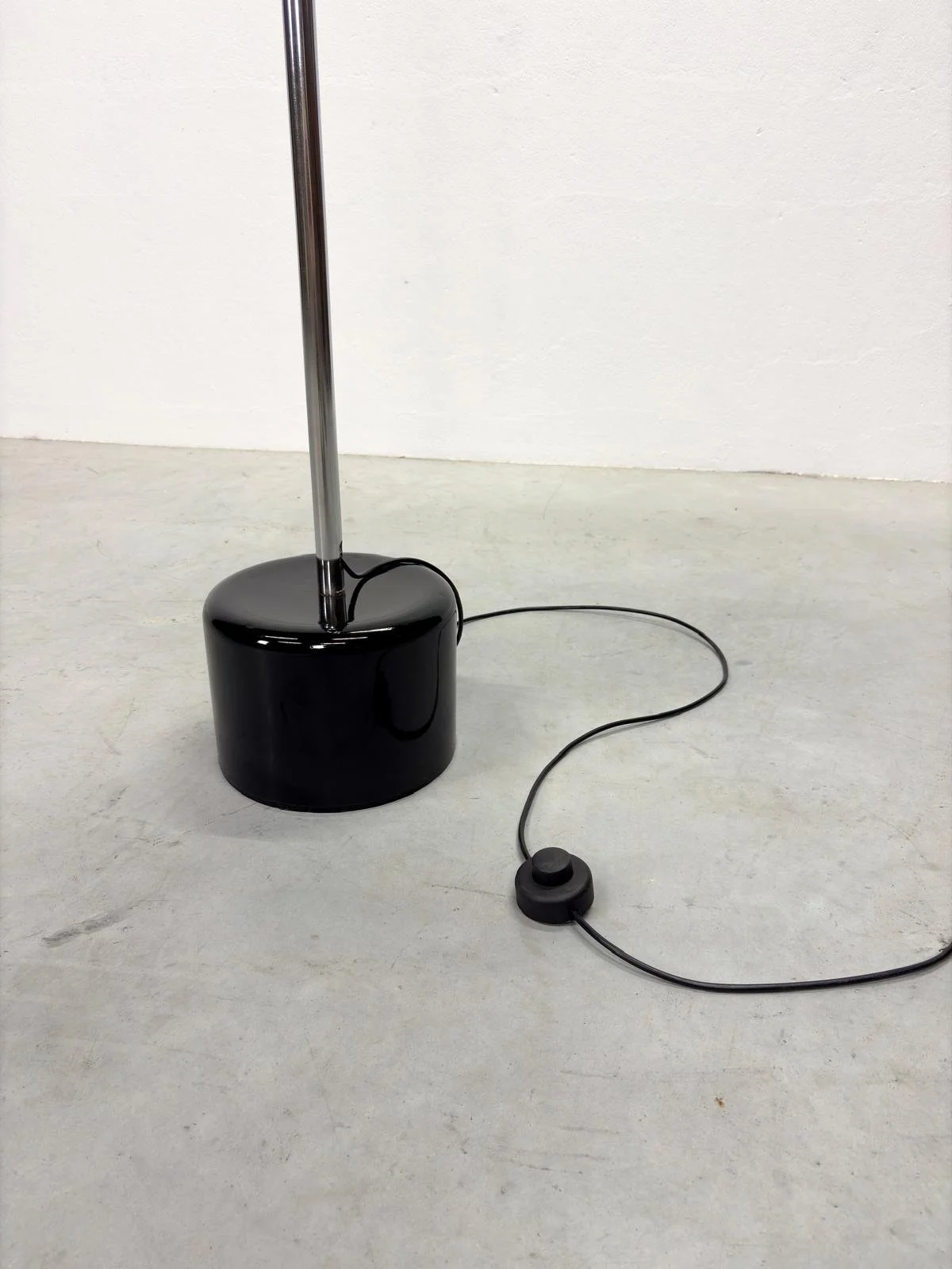 XXL Booglamp in Chroom van Gepo Amsterdam (14).jpeg