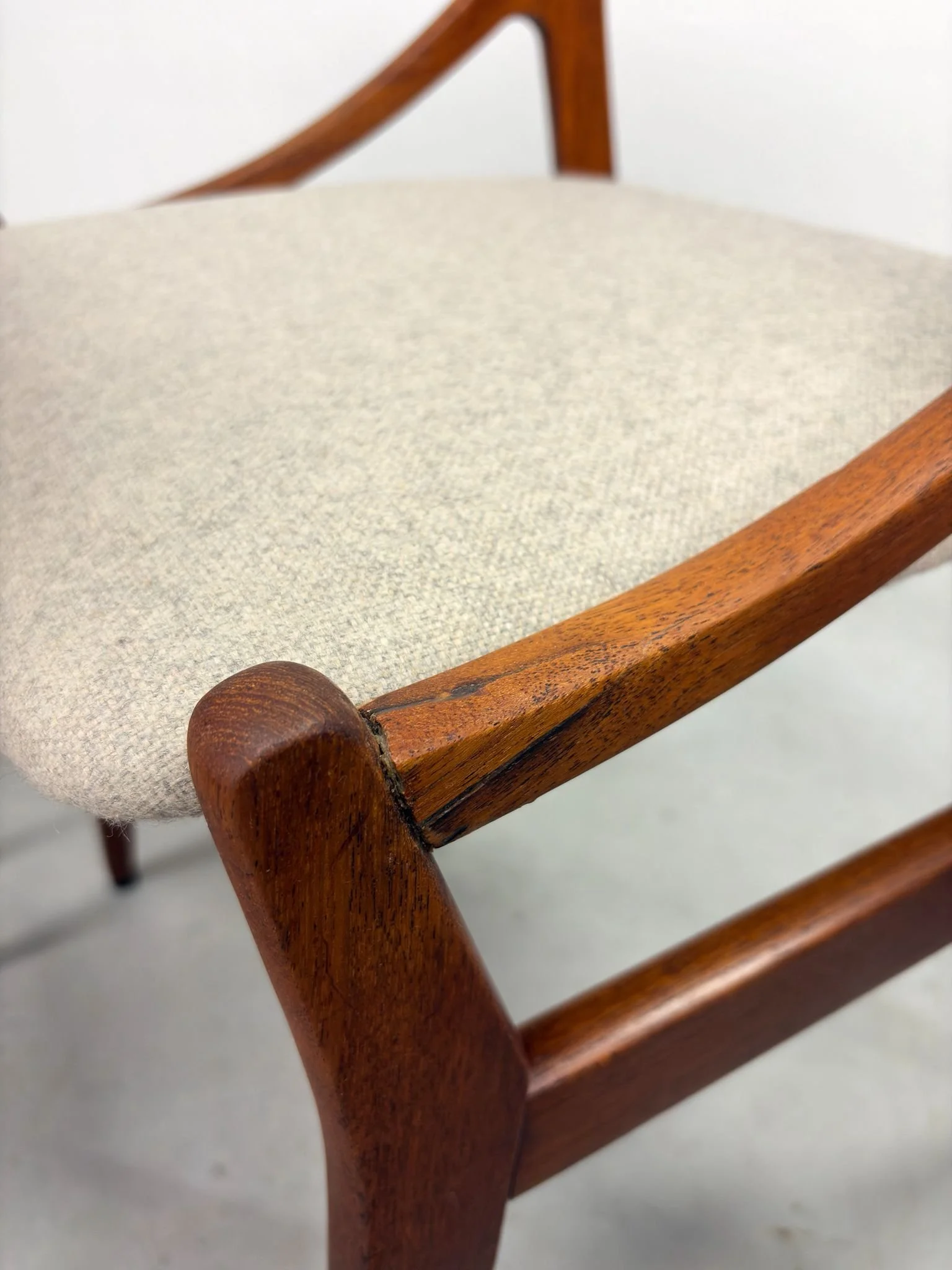 Set Mid-century Eetkamerstoelen van Vestervig Eriksen (6).jpeg