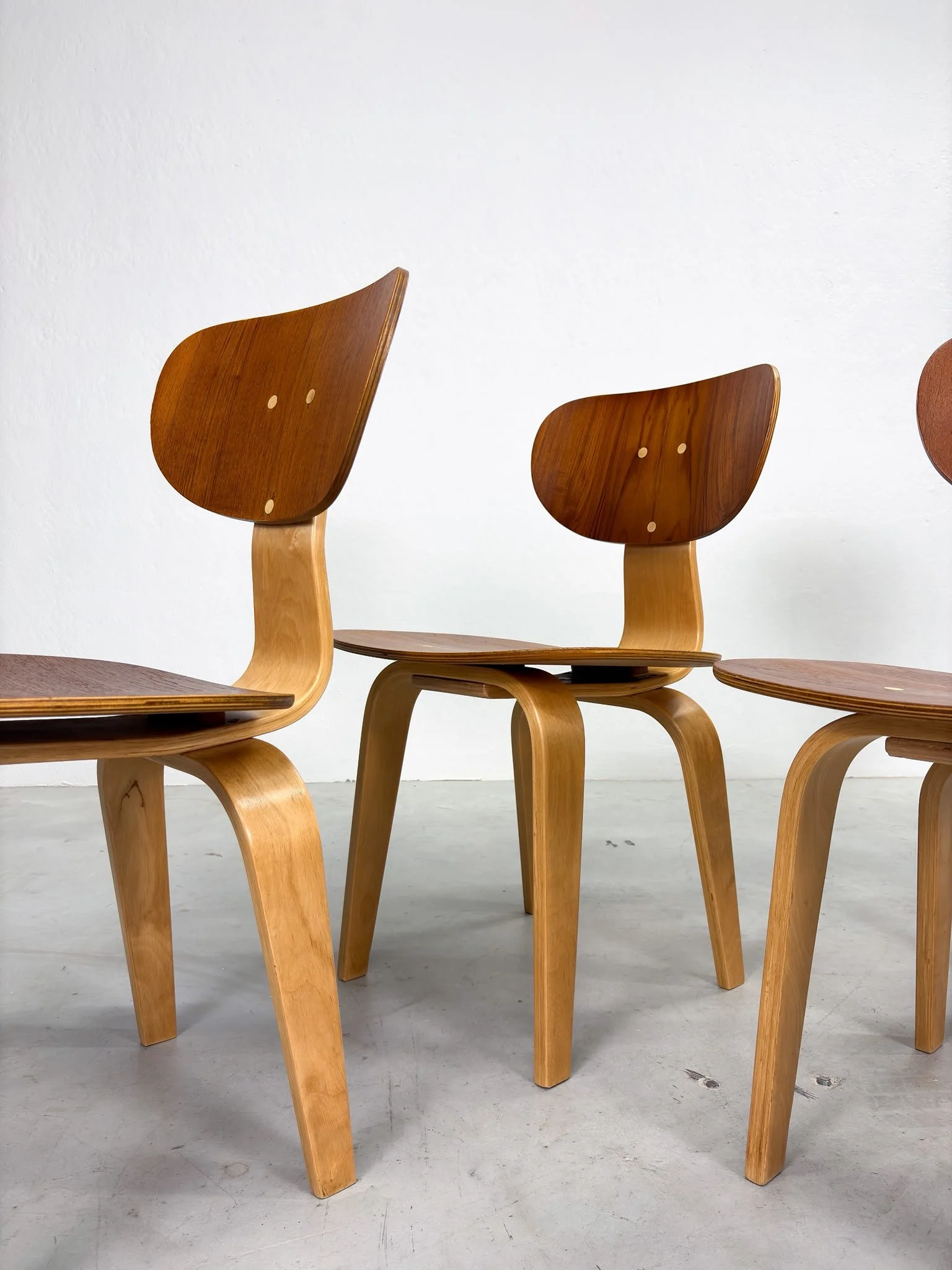 Set 'SB16' Eetkamerstoelen van Cees Braakman voor Pastoe (18).jpeg