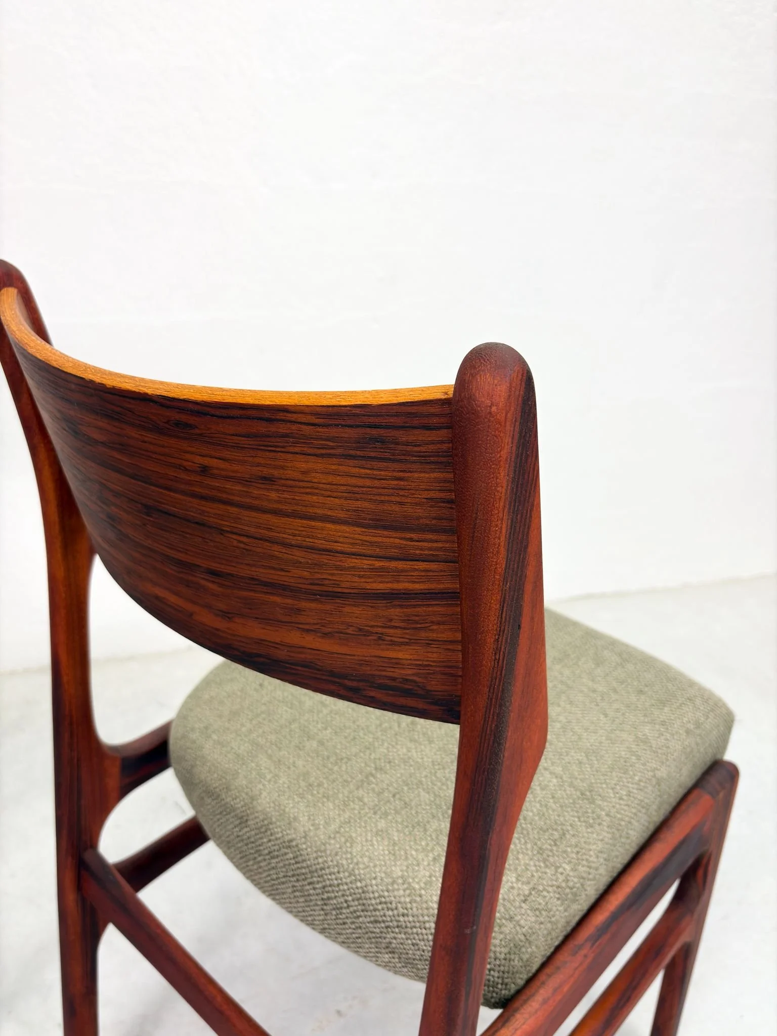 Set Vintage Deense Eetkamerstoelen van Palissander (15).jpg