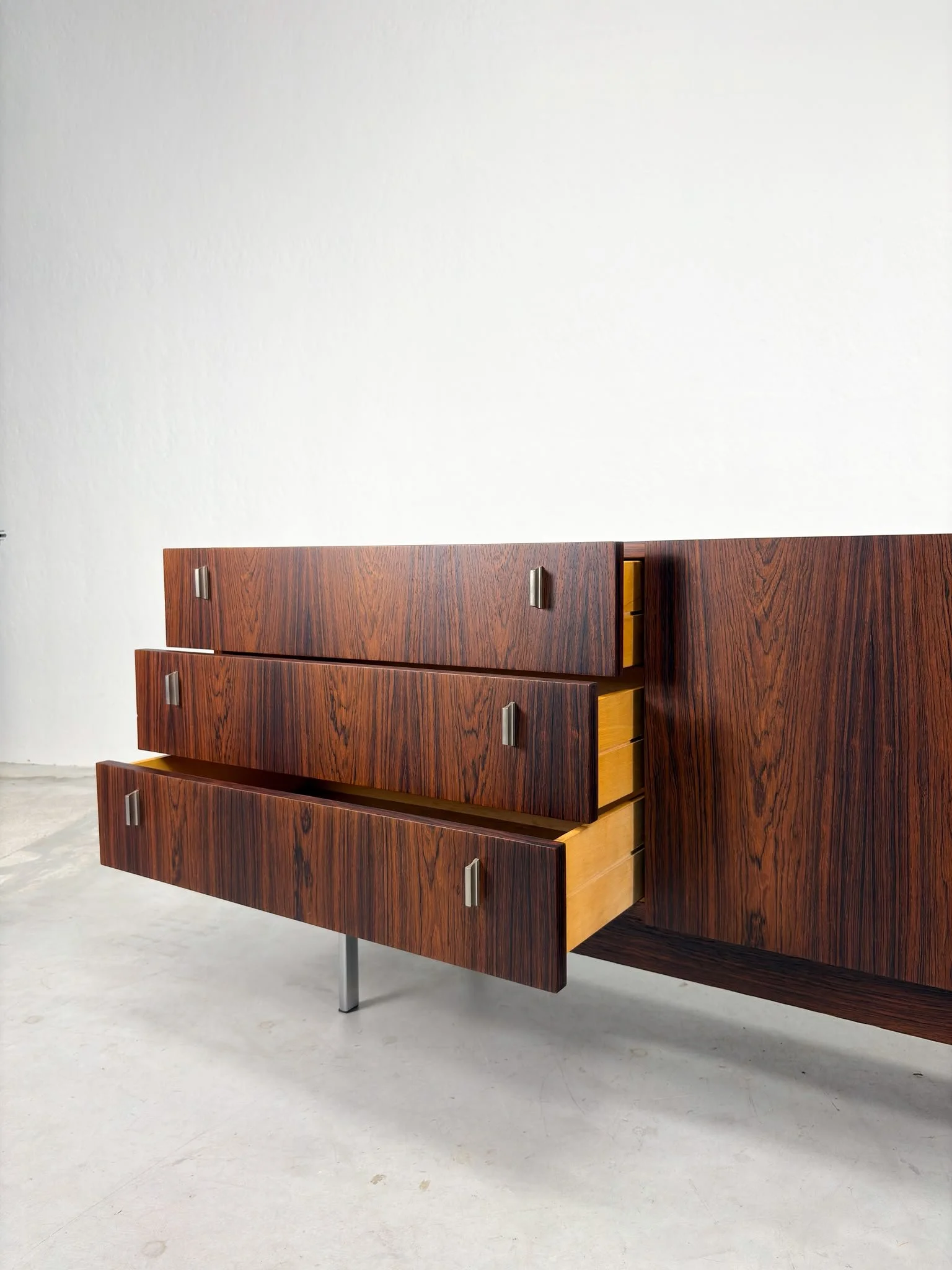 Zeldzaam 'Propos' Sideboard in Palissander van Hulmefa (21).jpeg