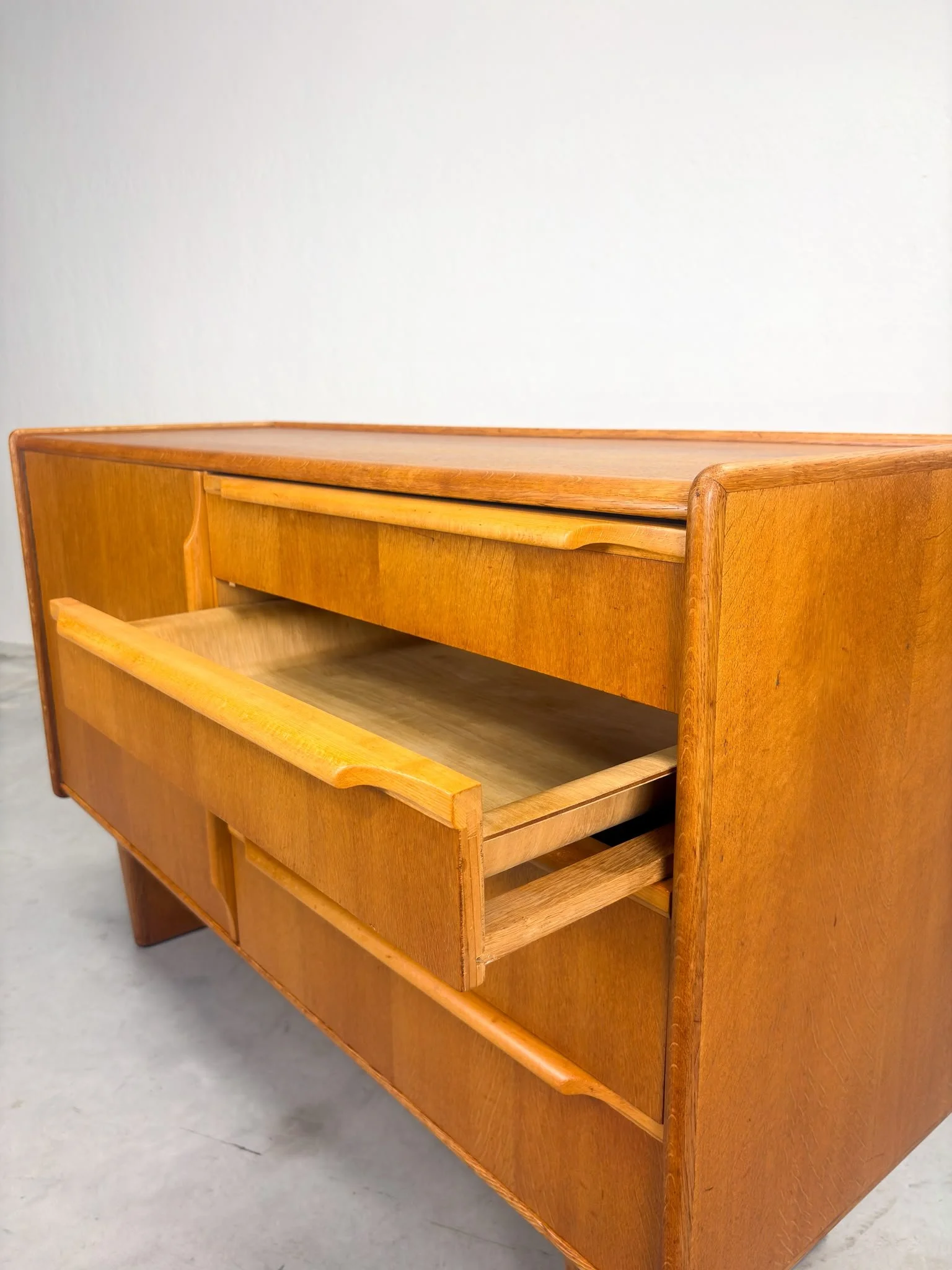 'DE01' Dressoir van Cees Braakman voor Pastoe (3).jpeg