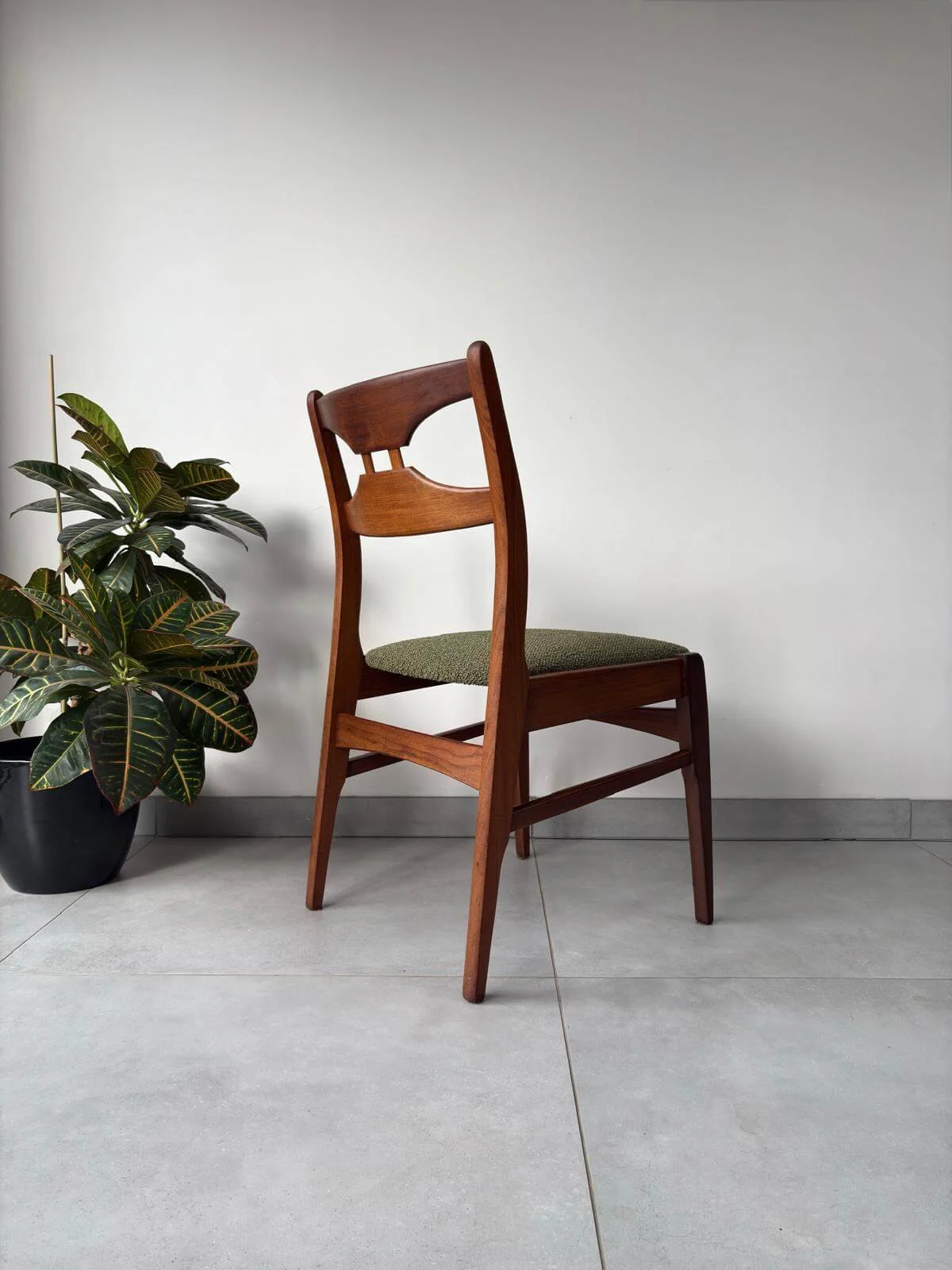Set vintage Deense eetkamerstoelen BAKO (12).jpg