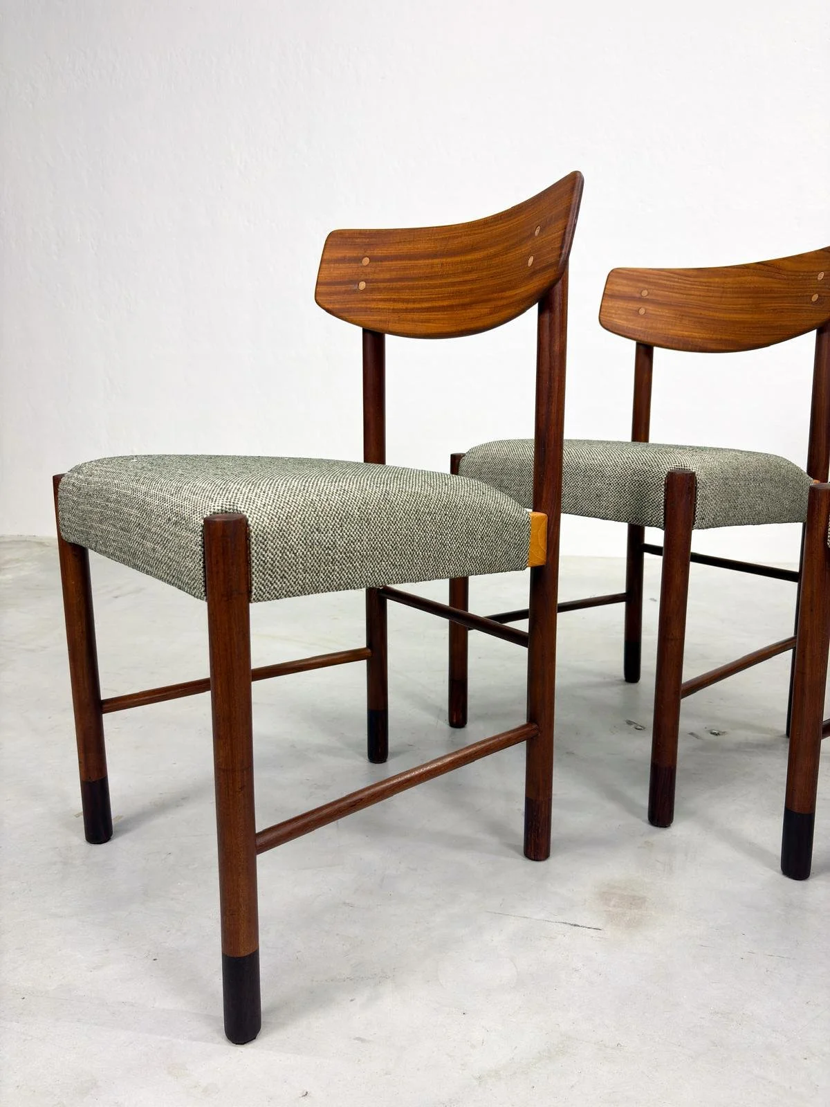 Set Vintage Eetkamerstoelen van Karl Andersson & Söner (8).jpeg