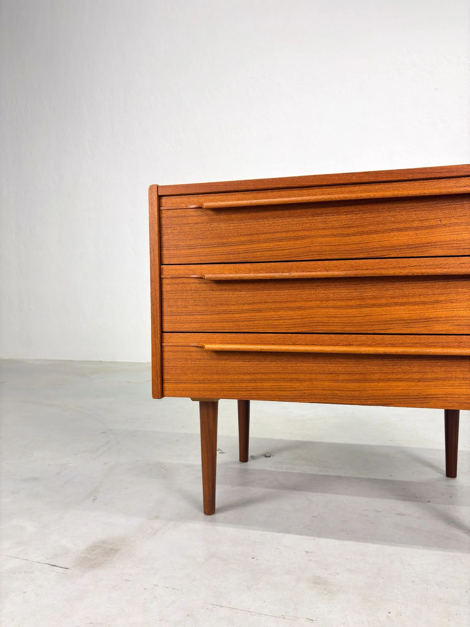 Mid-century 'Mahjongg' Ladekast van Ouwenbroek's Meubelfabriek (8).jpeg