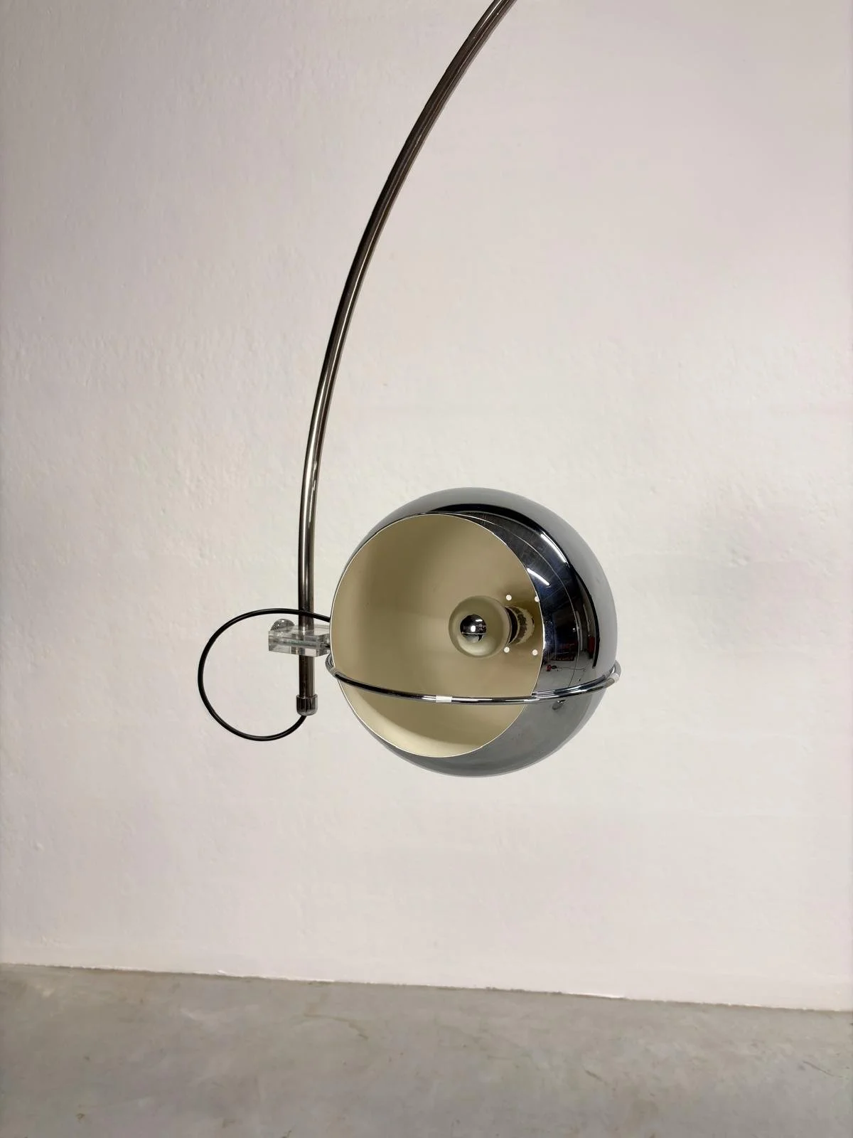 XXL Arc Vloerlamp in Chroom van Gepo Amsterdam (5).jpeg