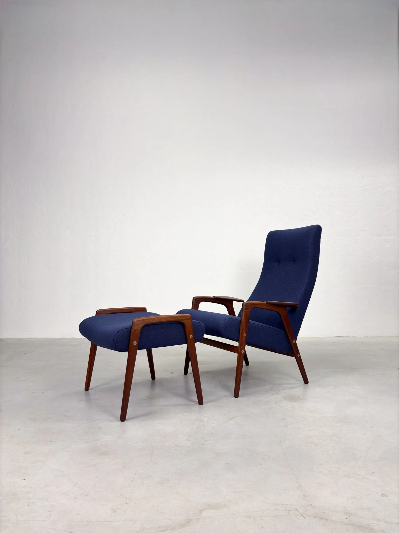 Pastoe 'Ruster' Fauteuil van Yngve Ekström