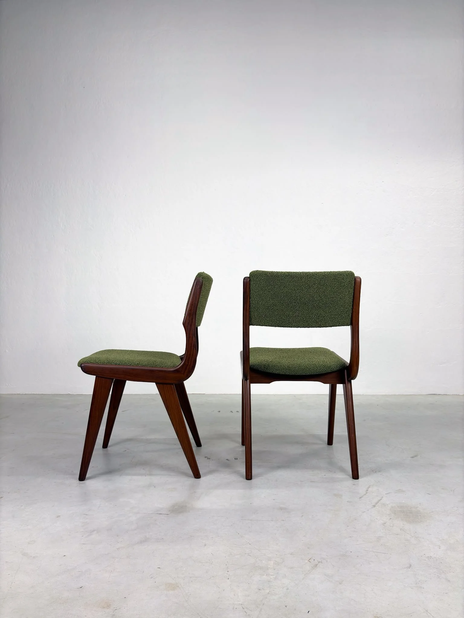 Set Vintage Eetkamerstoelen van Teakhout (8).jpeg