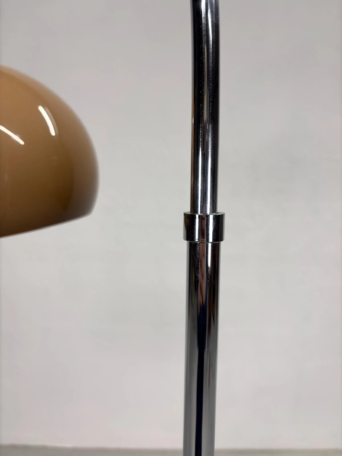 Mid-century Mushroom Arc Vloerlamp van Dijkstra (5).jpeg