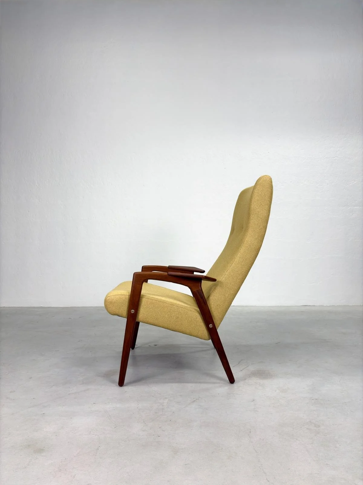 Pastoe 'Ruster' Fauteuil van Yngve Ekström Hoog (7).jpeg