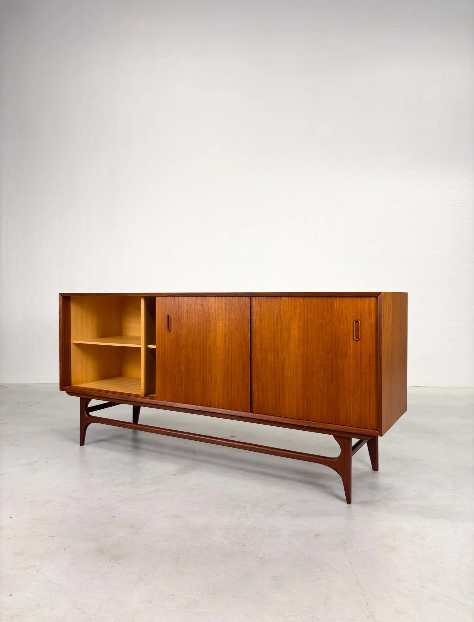 Mid-century Dressoir van Teakhout (15).jpeg