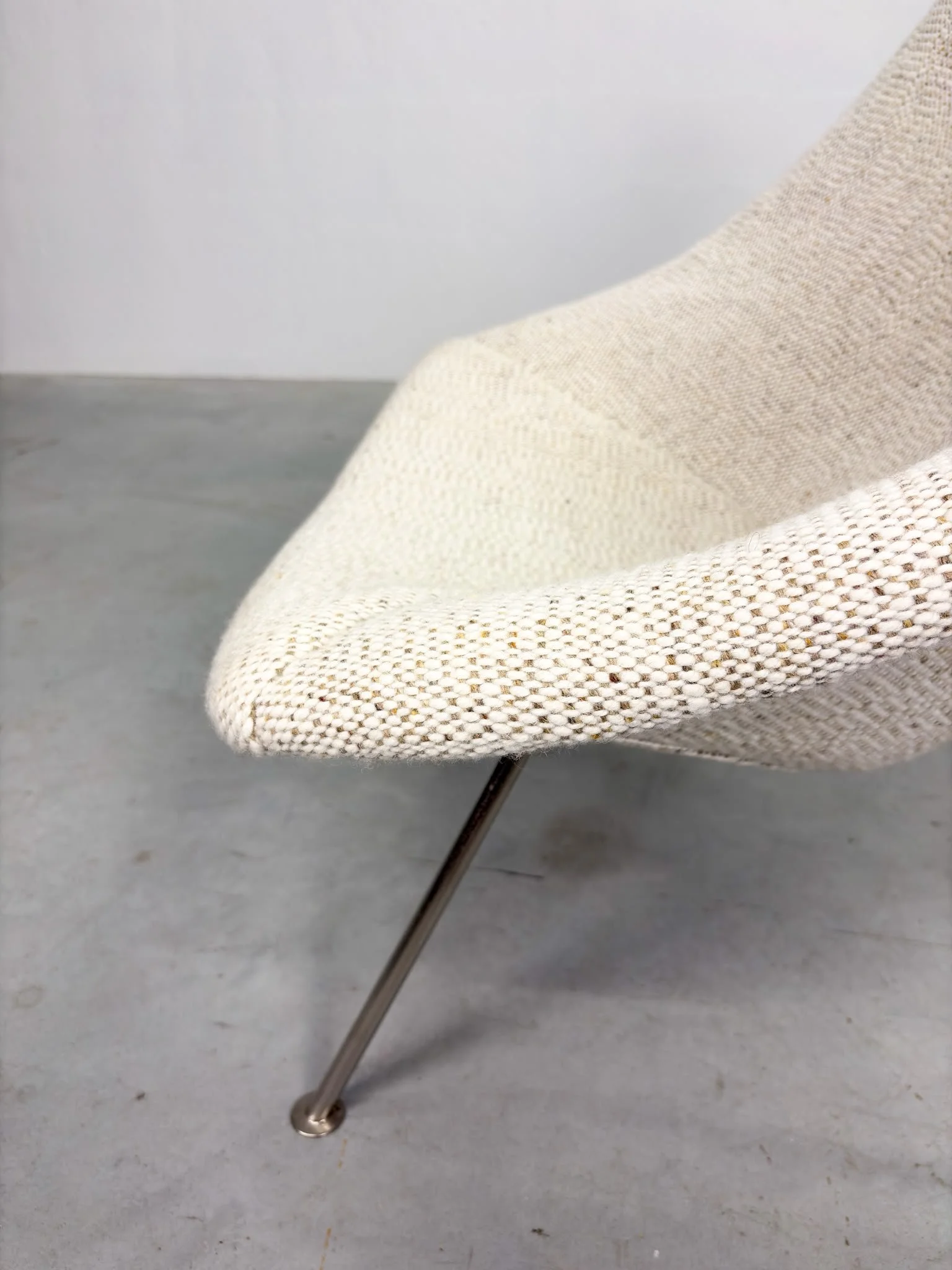 'Big Oyster' 157 Fauteuil van Pierre Paulin voor Artifort (16).jpeg