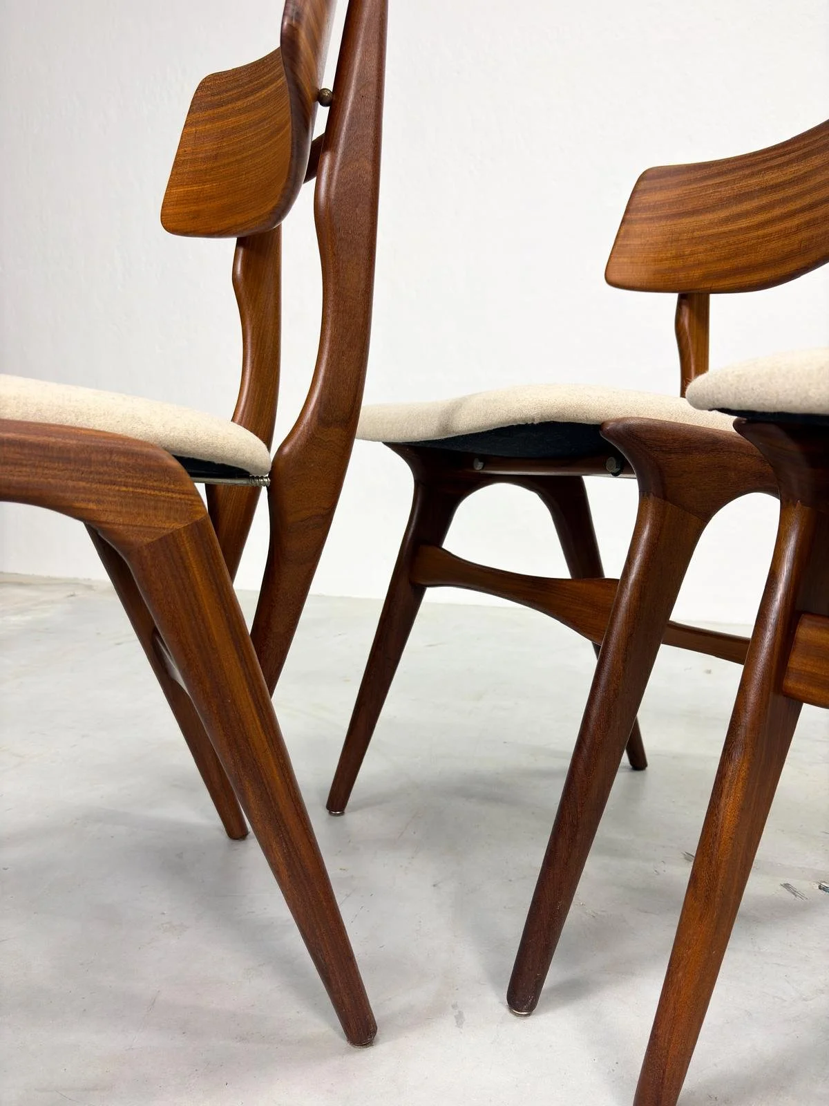 Set Mid-Century Eetkamerstoelen van Topform (15).jpeg