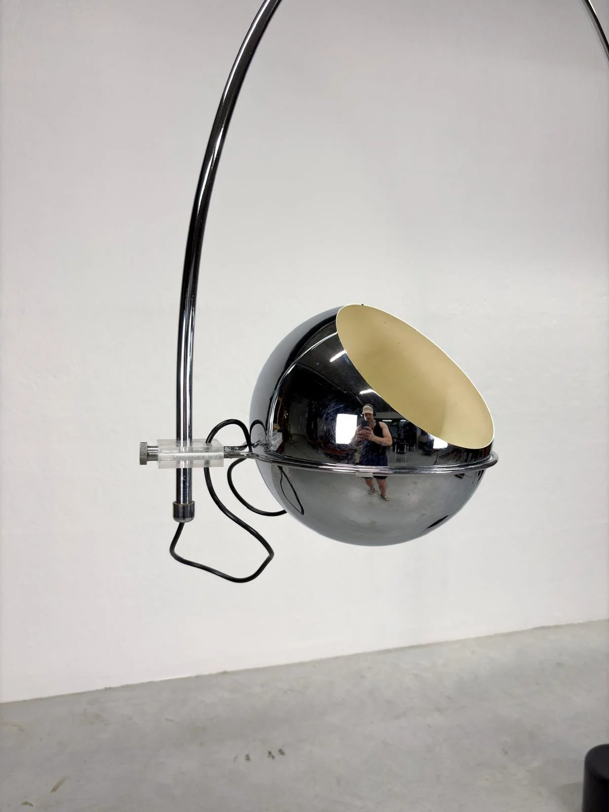 XXL Booglamp in Chroom van Gepo Amsterdam (3).jpeg