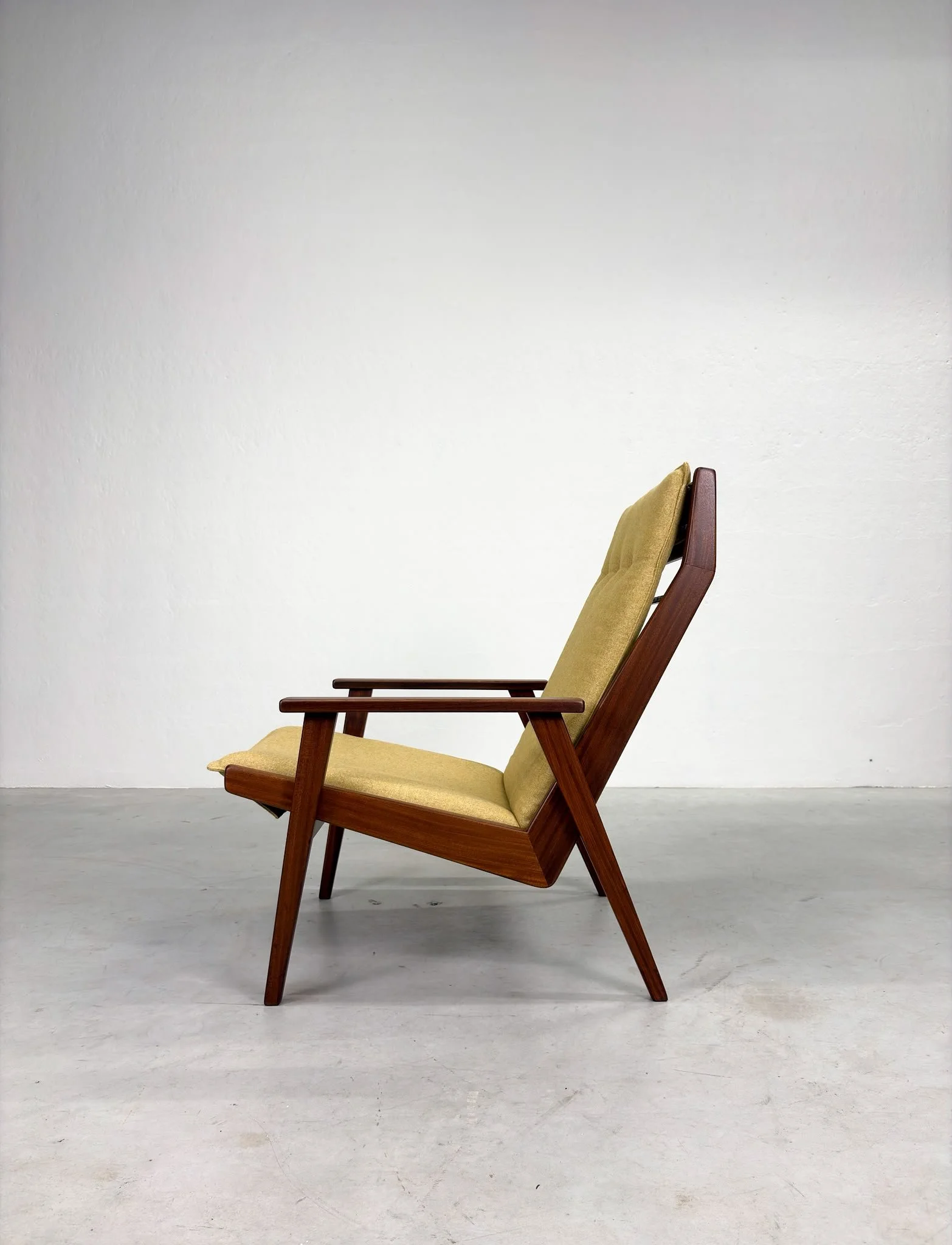 '1611' Fauteuil van Rob Parry voor Gelderland (7).jpeg