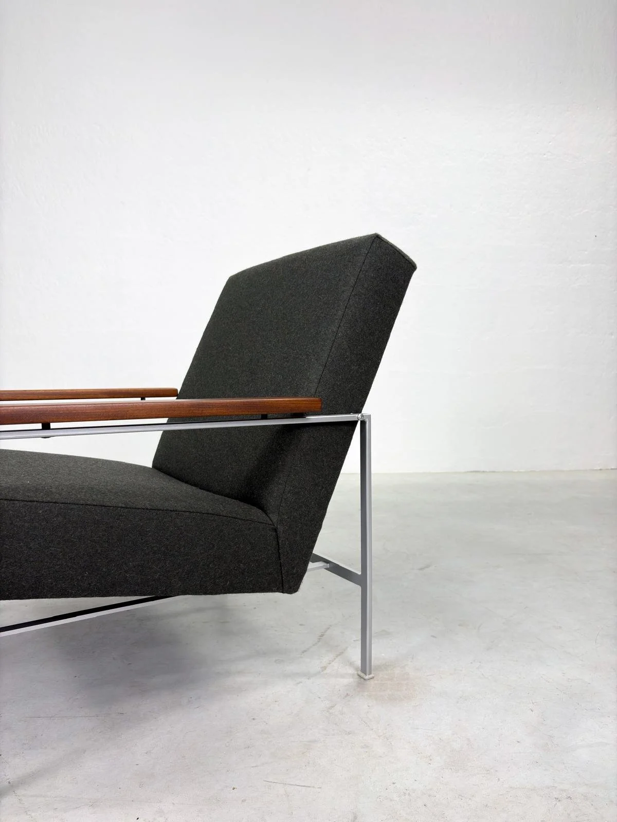 Fauteuil model '2280' van Rob Parry voor Gelderland (1).jpeg