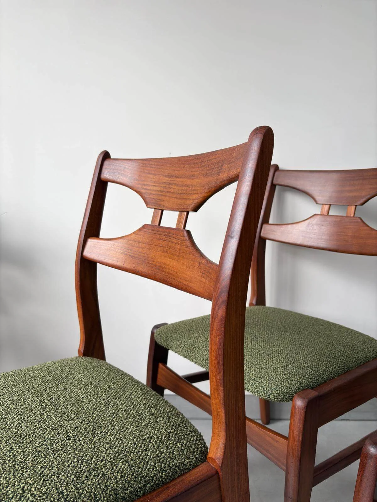 Set vintage Deense eetkamerstoelen BAKO (6).jpg