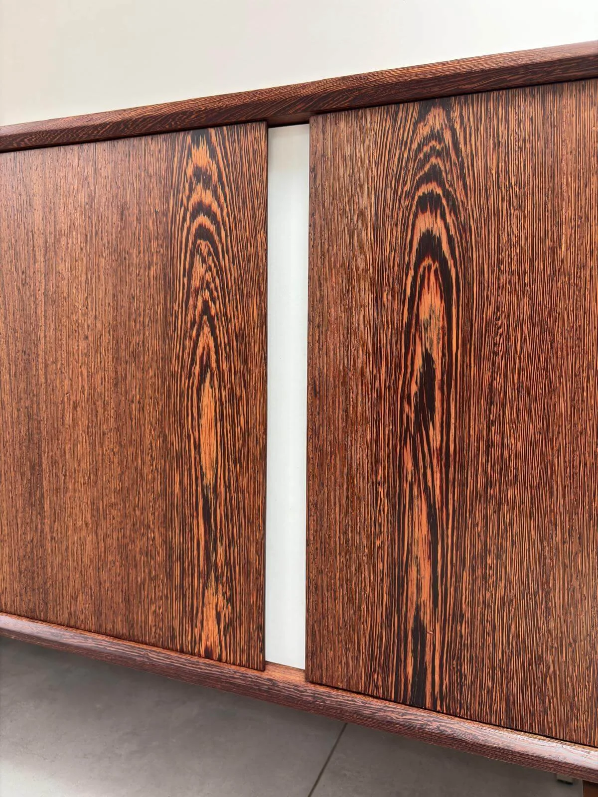 Vintage Wengé Dressoir Rodulf Bernd Glatzel voor Fristho (19).jpg