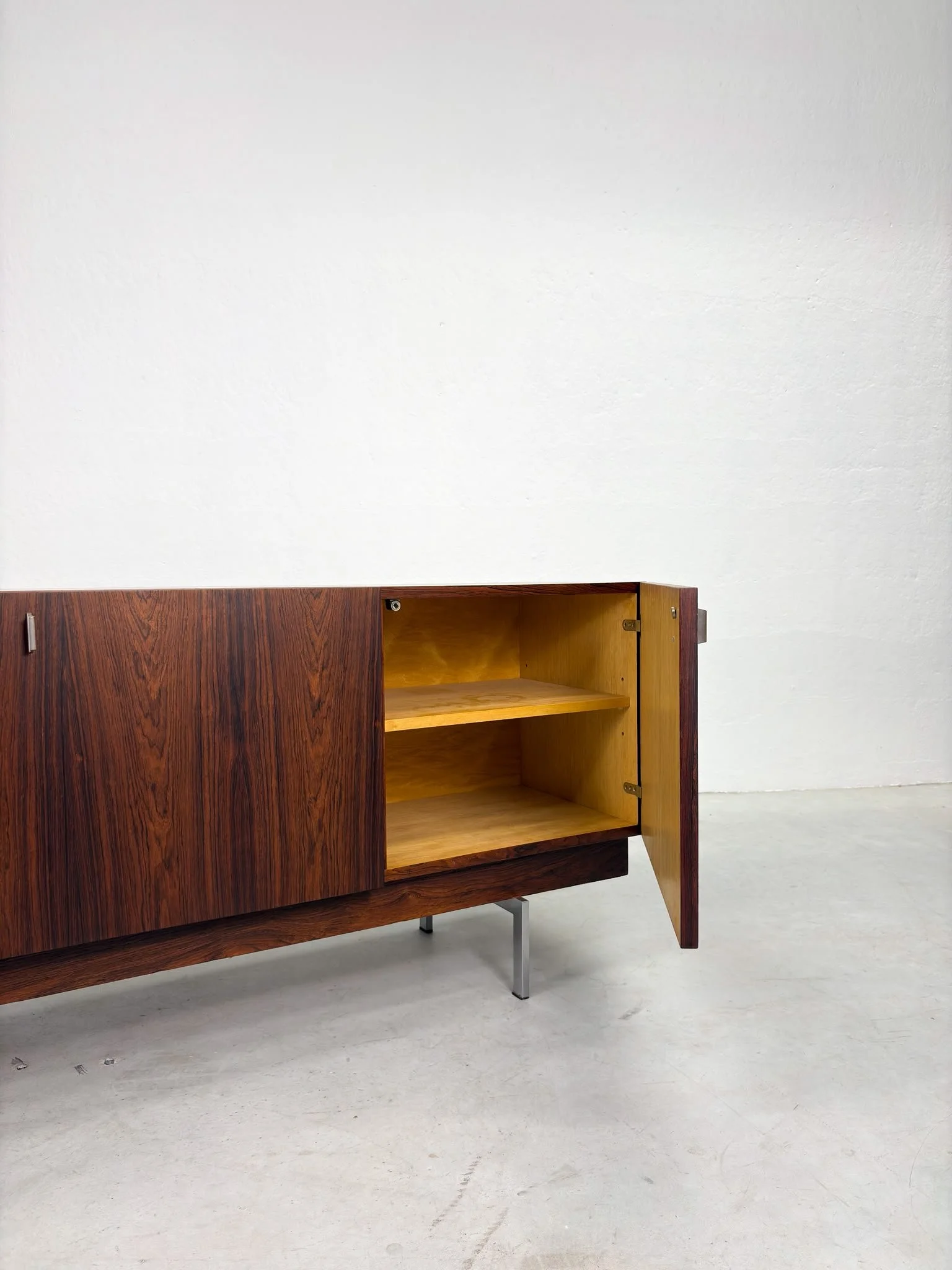 Zeldzaam 'Propos' Sideboard in Palissander van Hulmefa (10).jpeg