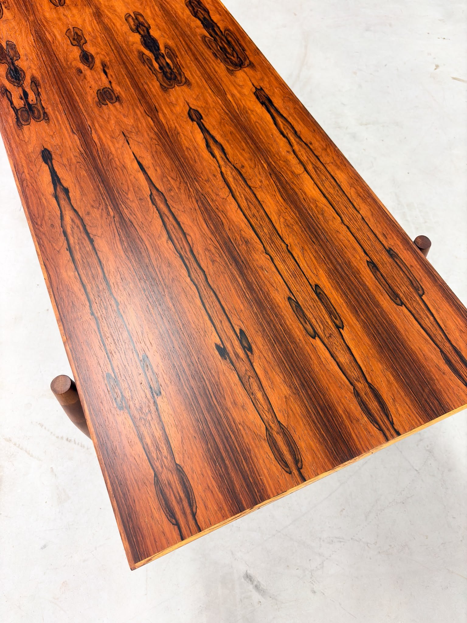Deense Mid-century Salontafel van Palissander (10).jpeg