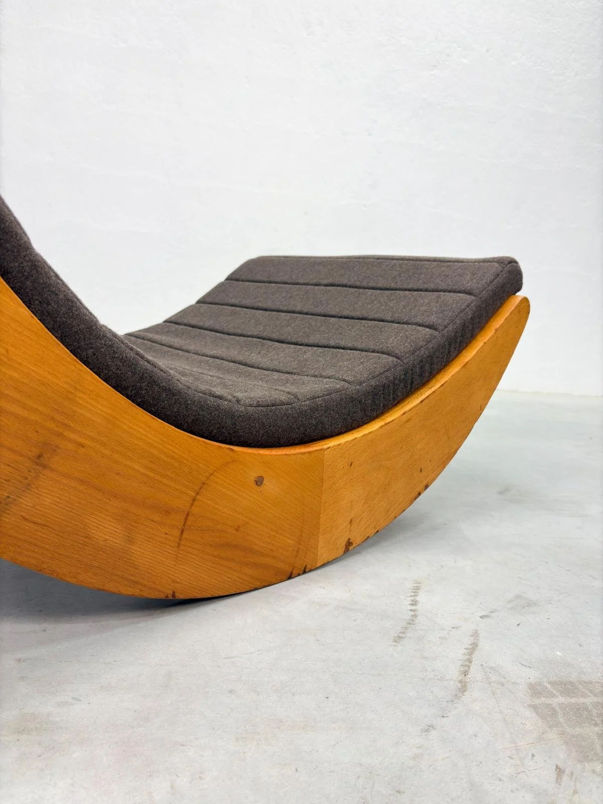 Verner Panton 'Relaxer' Rocking Chair voor Rosenthal (9).jpeg