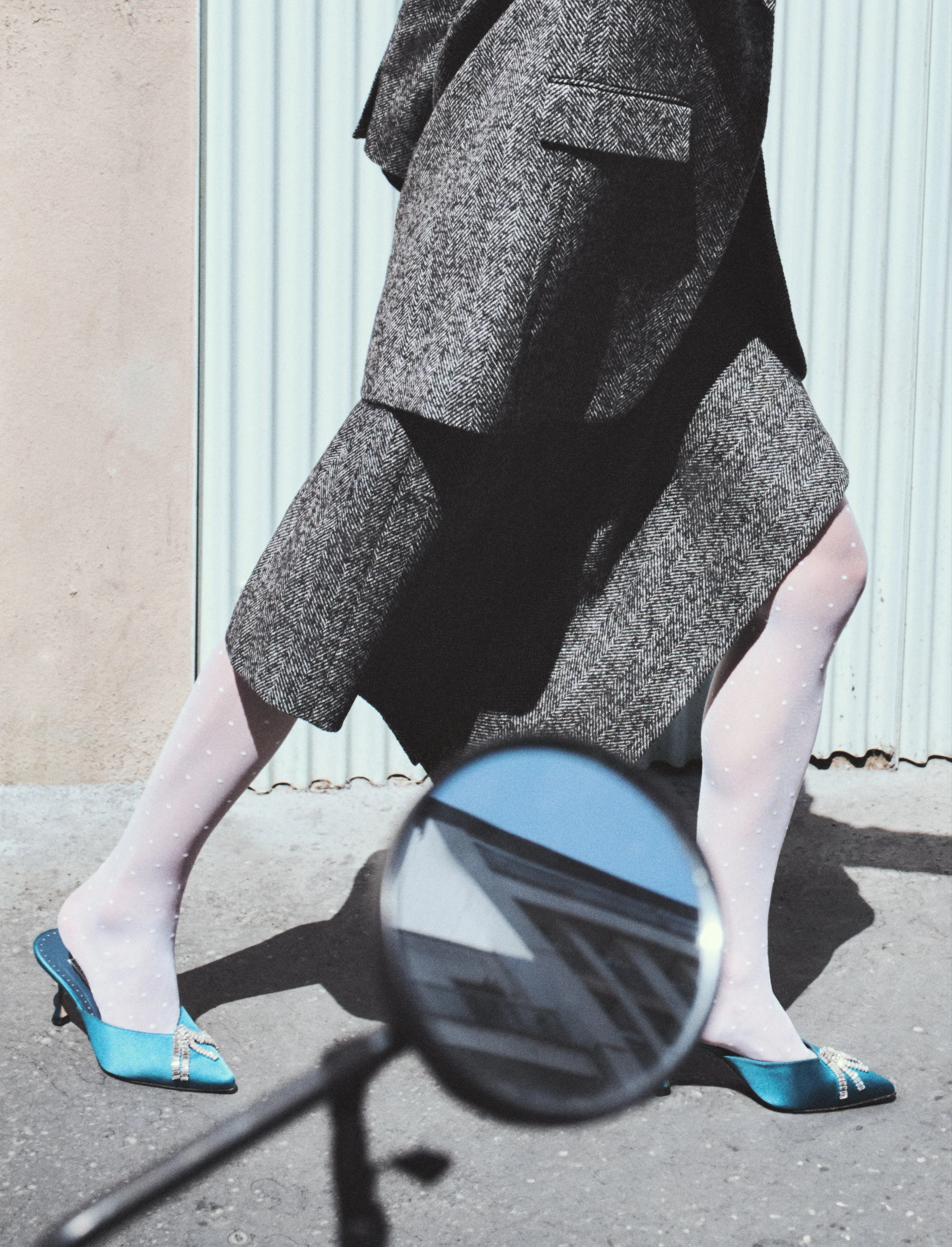 MR1643JM_SHOT_14_322_V2 copy.jpg