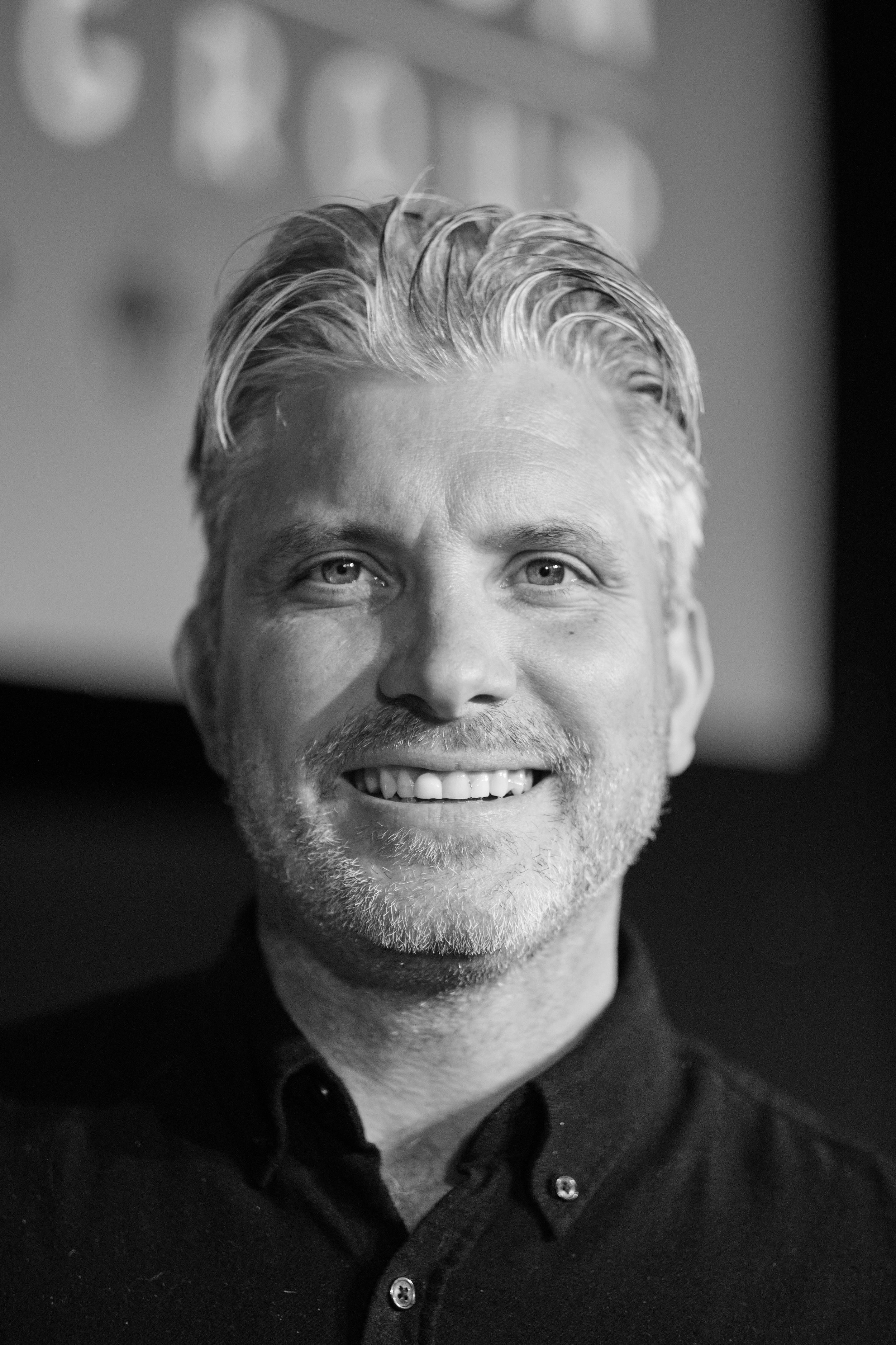 LinkedIn headshot personal branding photography Bromsgrove Mark Walter
