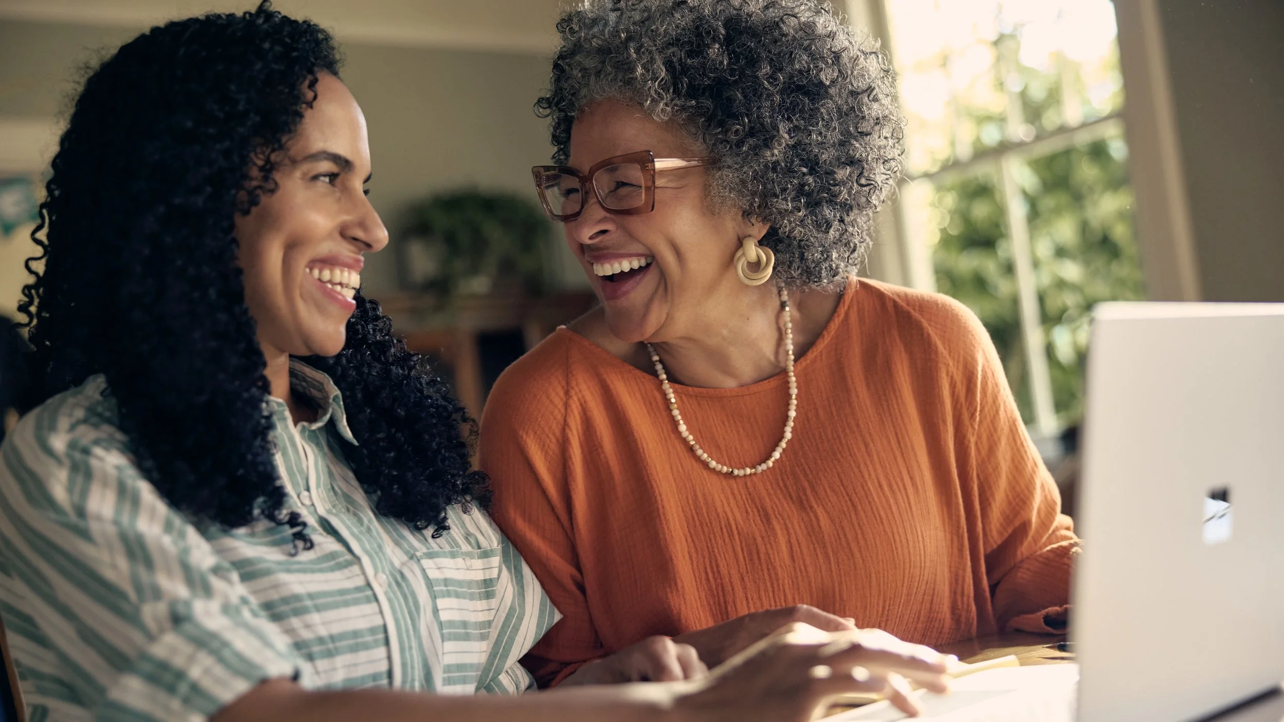 Microsoft_SS_OTS_Living-Room_01258 2.jpg