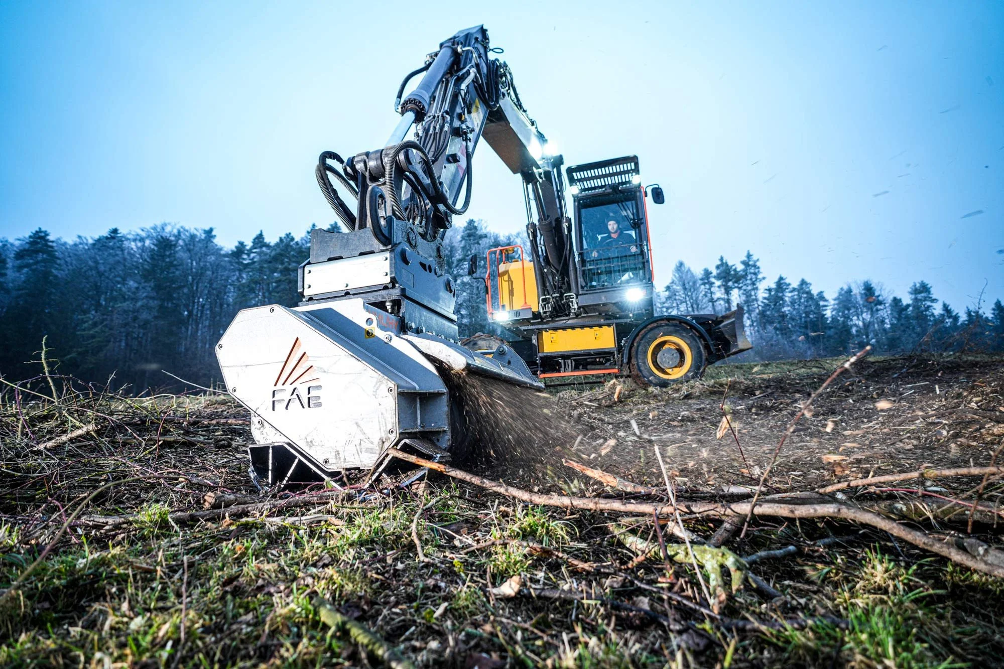 The Ultimate Forestry Mulcher: FAE UML/HY
