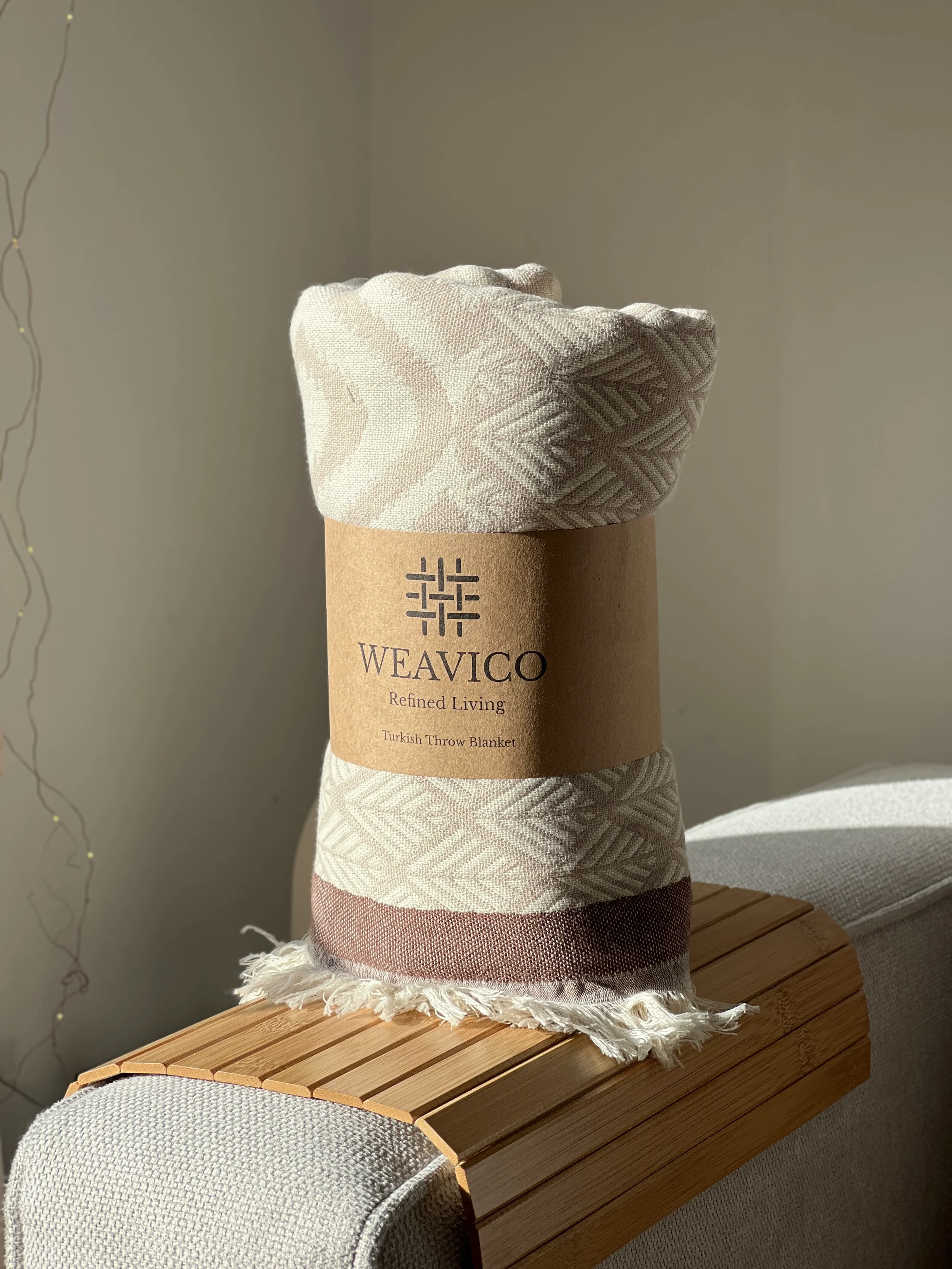 beige_brown_throw_6.jpg.webp