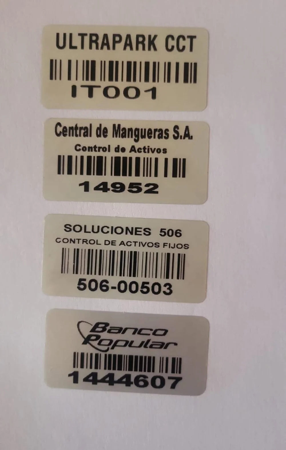 Etiquetas metálicas para identificación de activos
